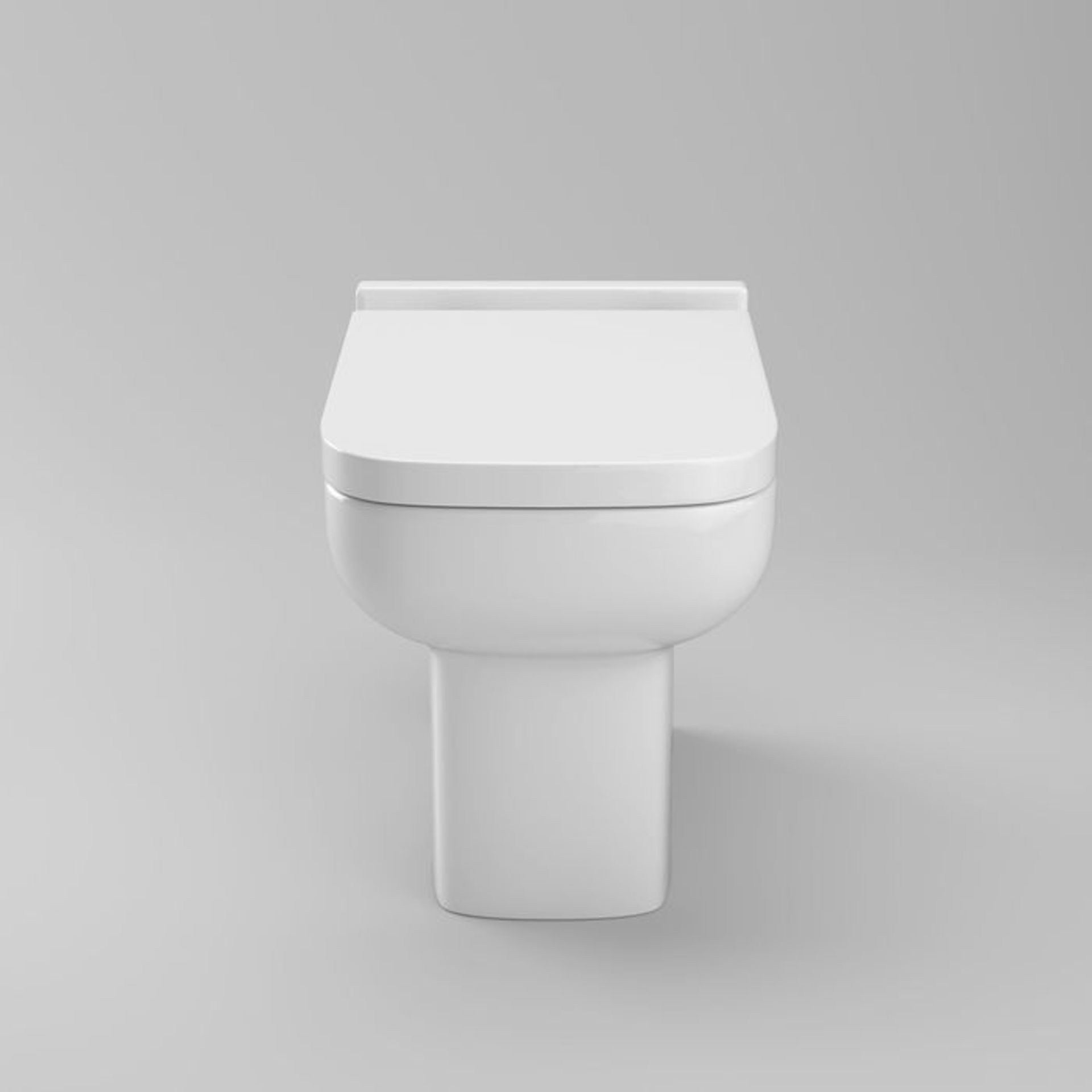 (O60) Short Projection Back to Wall Toilet inc Soft Close Seat. Ultimate space saving deisgn with - Image 4 of 4