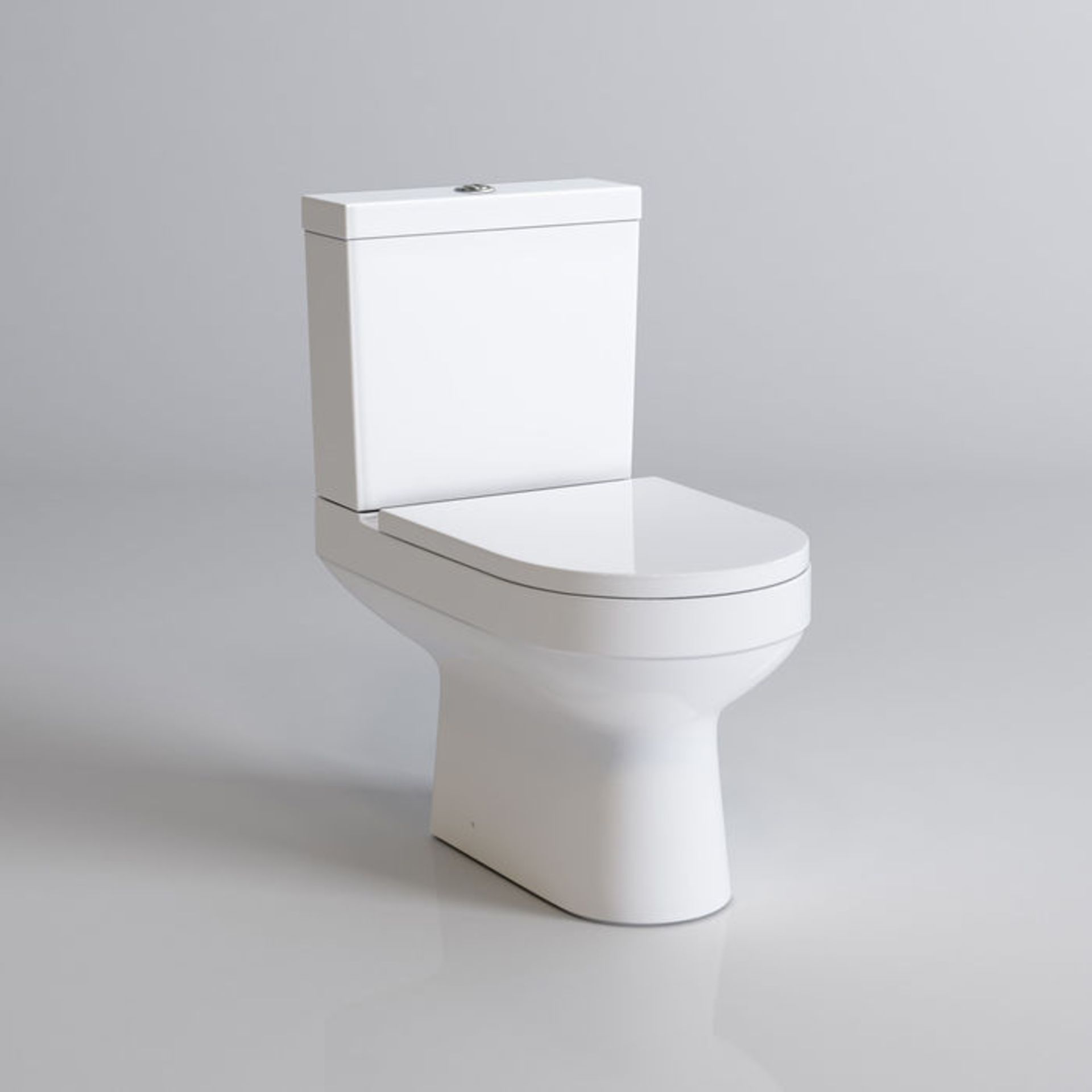 (O144) Cesar III Close Coupled Toilet & Cistern inc Soft Close Seat. Made from White Vitreous - Image 2 of 3