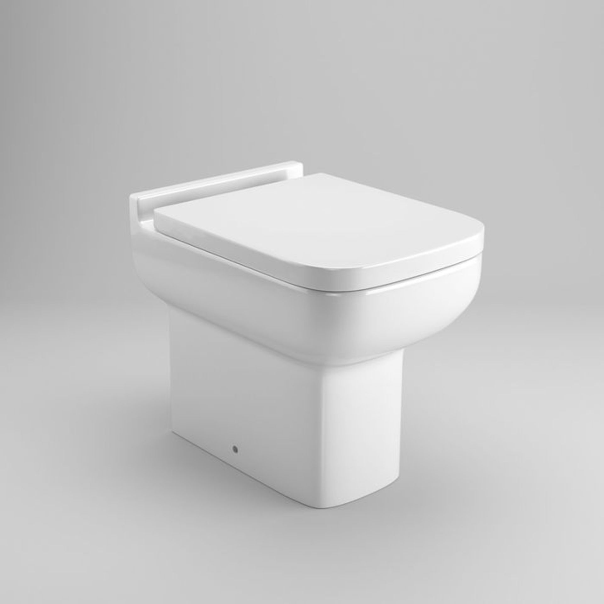 (O60) Short Projection Back to Wall Toilet inc Soft Close Seat. Ultimate space saving deisgn with - Image 3 of 4