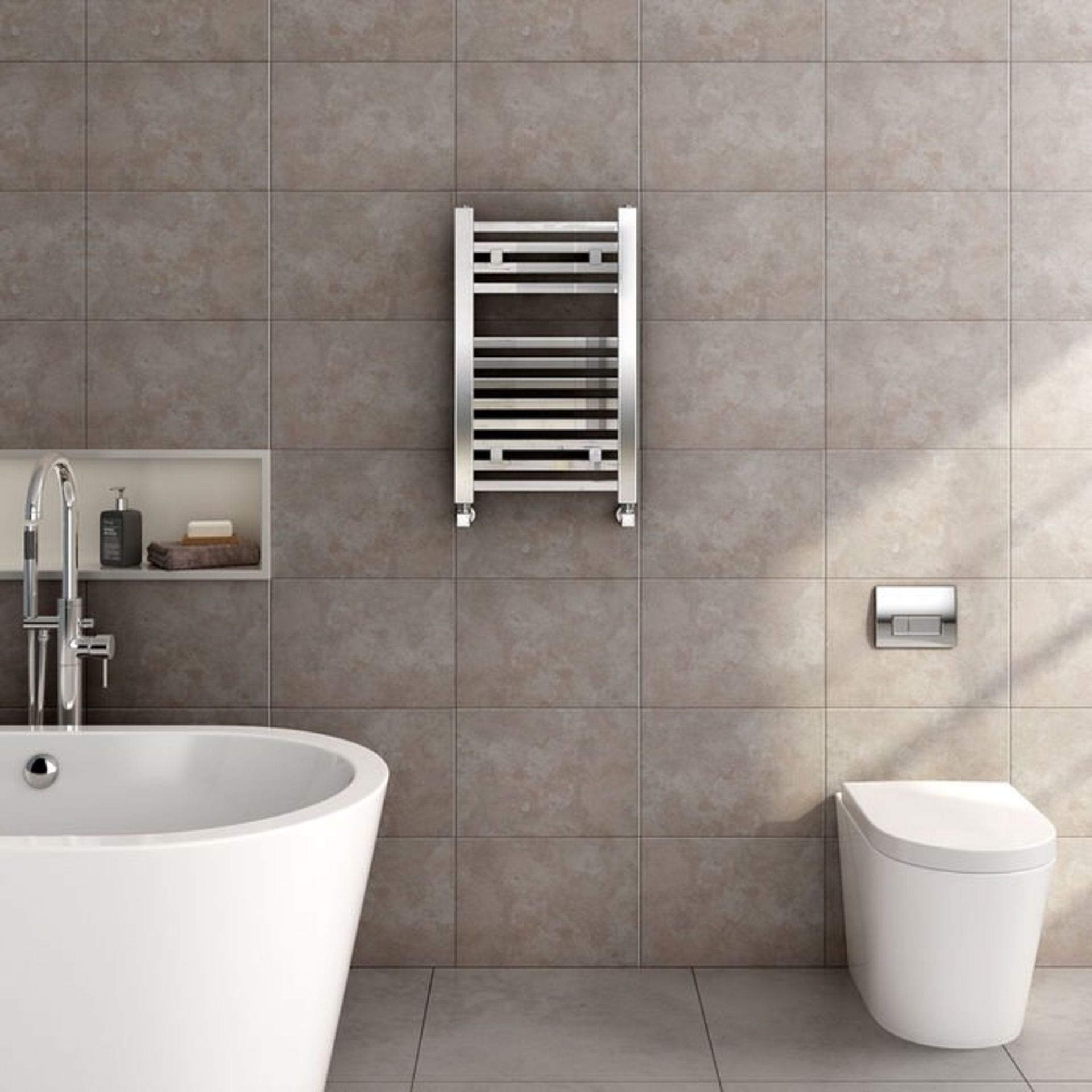 (Z175) 650x400mm Chrome Square Rail Ladder Towel Radiator. Low carbon steel chrome plated radiator - Image 2 of 3