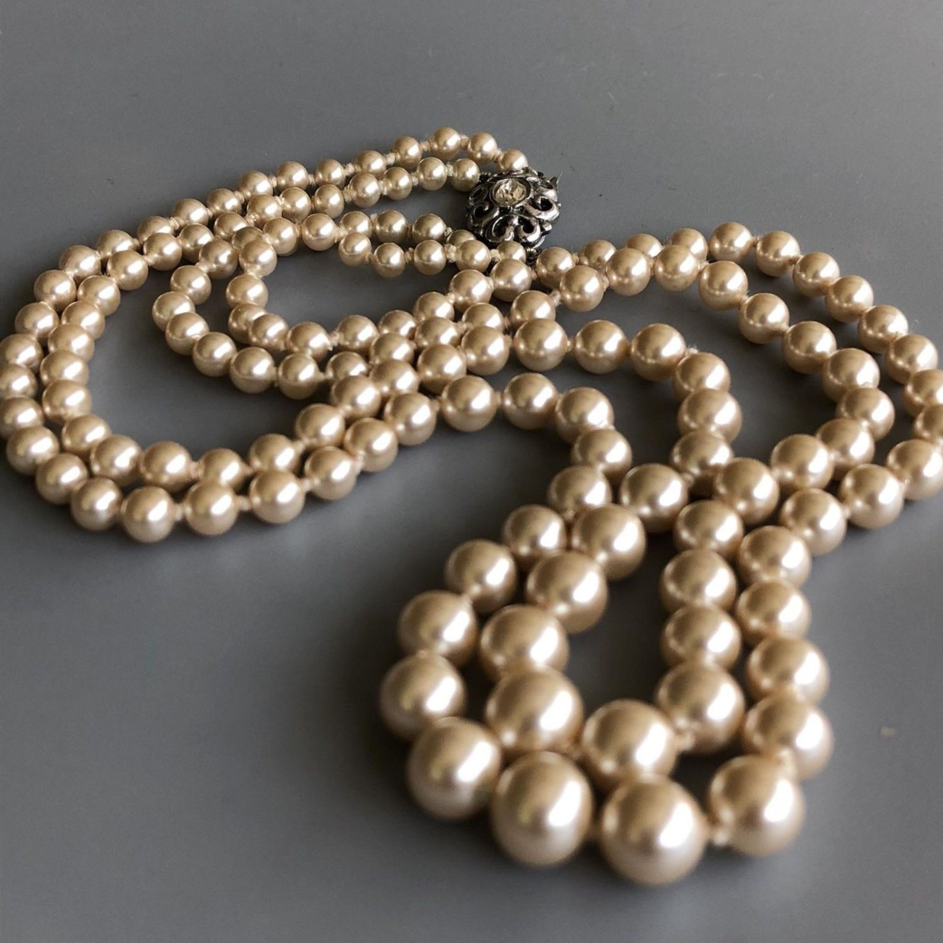 Fine quality vintage faux pearl twin strand 16" necklace with solid SILVER clasp