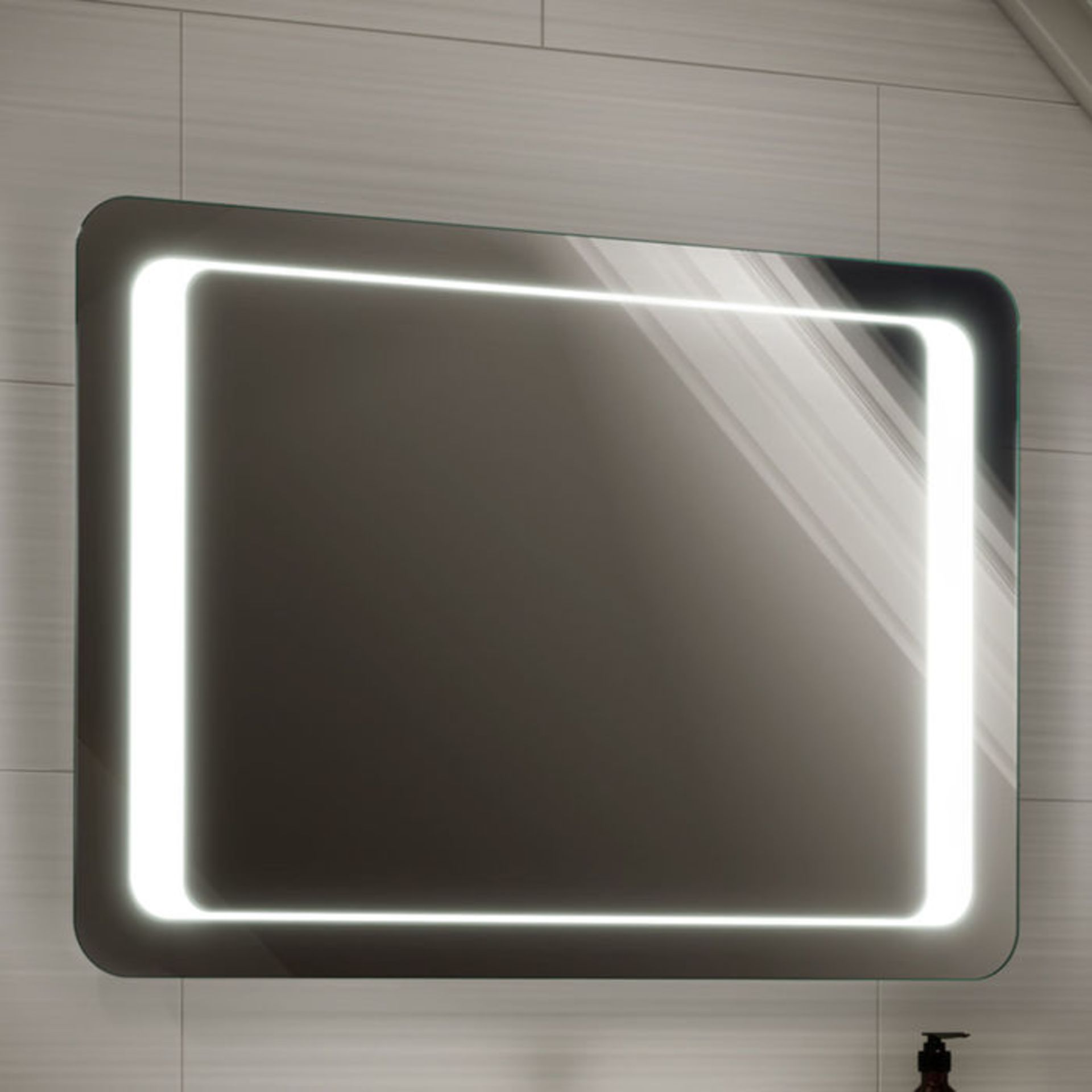 (T64) 800x600mm Quasar Illuminated LED Mirror. RRP £349.99.Energy efficient LED lighting with IP44