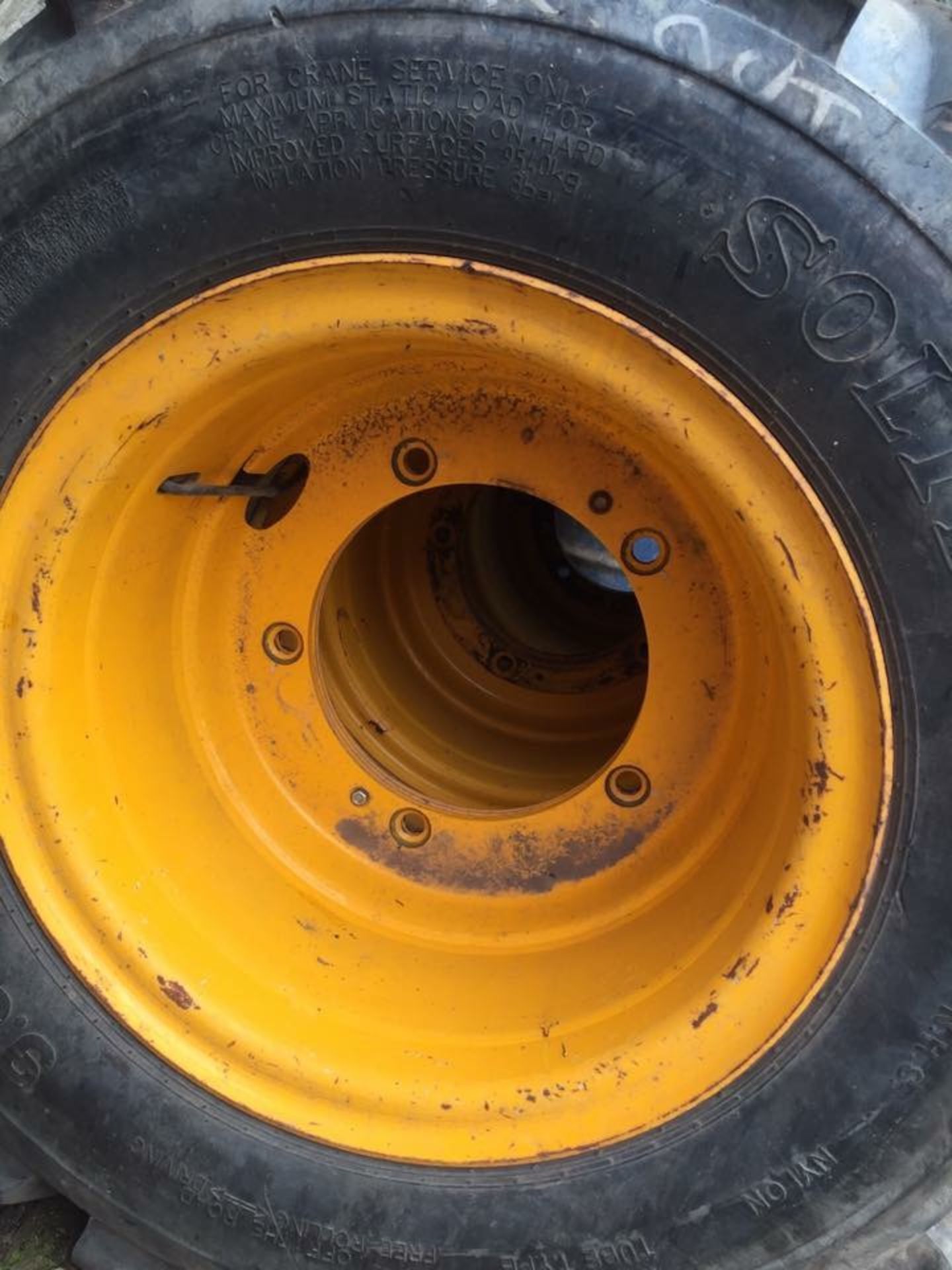 6 JCB wheels and tyres - Image 3 of 4