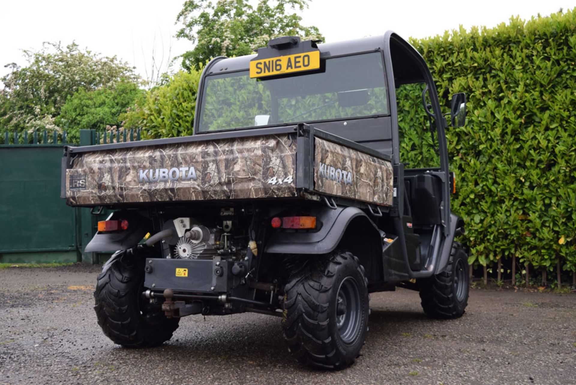 2016 Kubota RTV X900 Diesel Utility Task Vehicle With Cab - Image 9 of 14