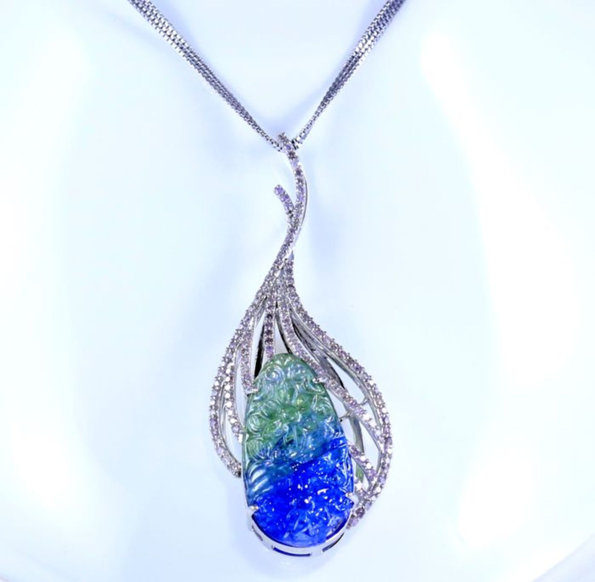 14 K / 585 Floral Carved Tanzanite (IGI Certified) & Diamond Pendant Necklace - Image 8 of 10