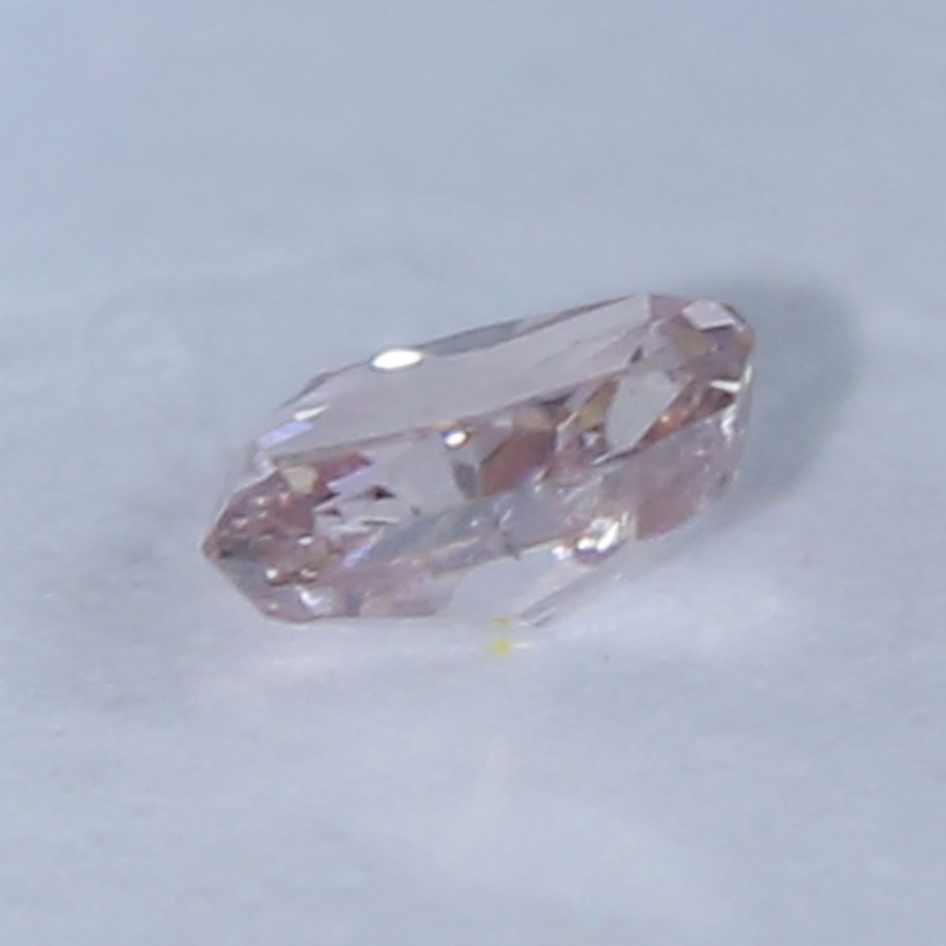 GIA Certified 0.08 ct. Fancy Orangy Pink Diamond - Image 7 of 10
