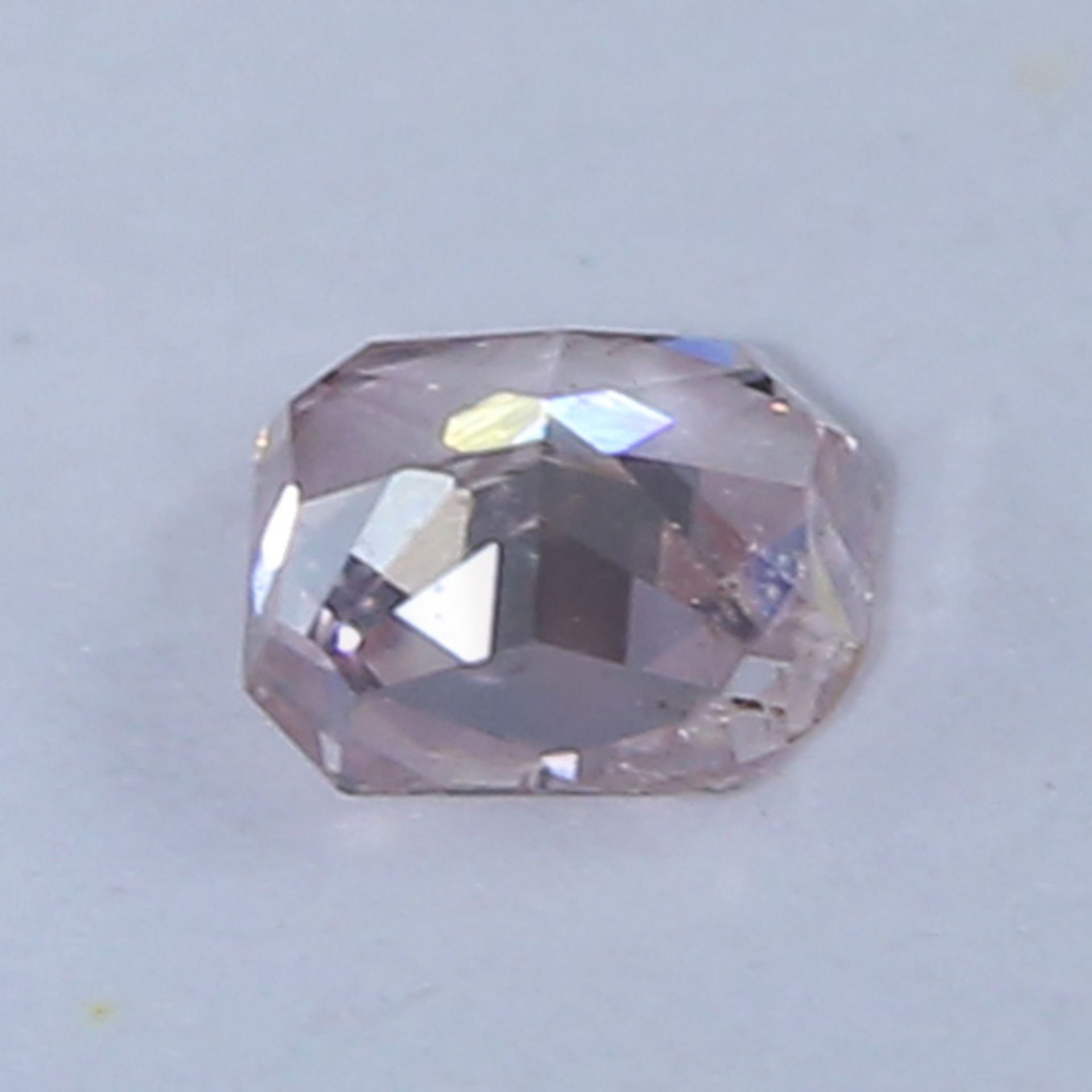 GIA Certified 0.08 ct. Fancy Orangy Pink Diamond - Image 10 of 10