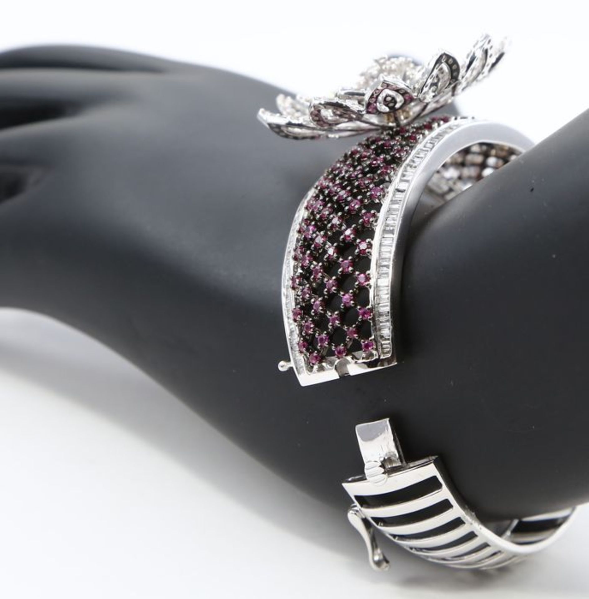 IGI Certified 14 K / 585 Designer Bracelet with Diamonds and Rubies - Image 8 of 8