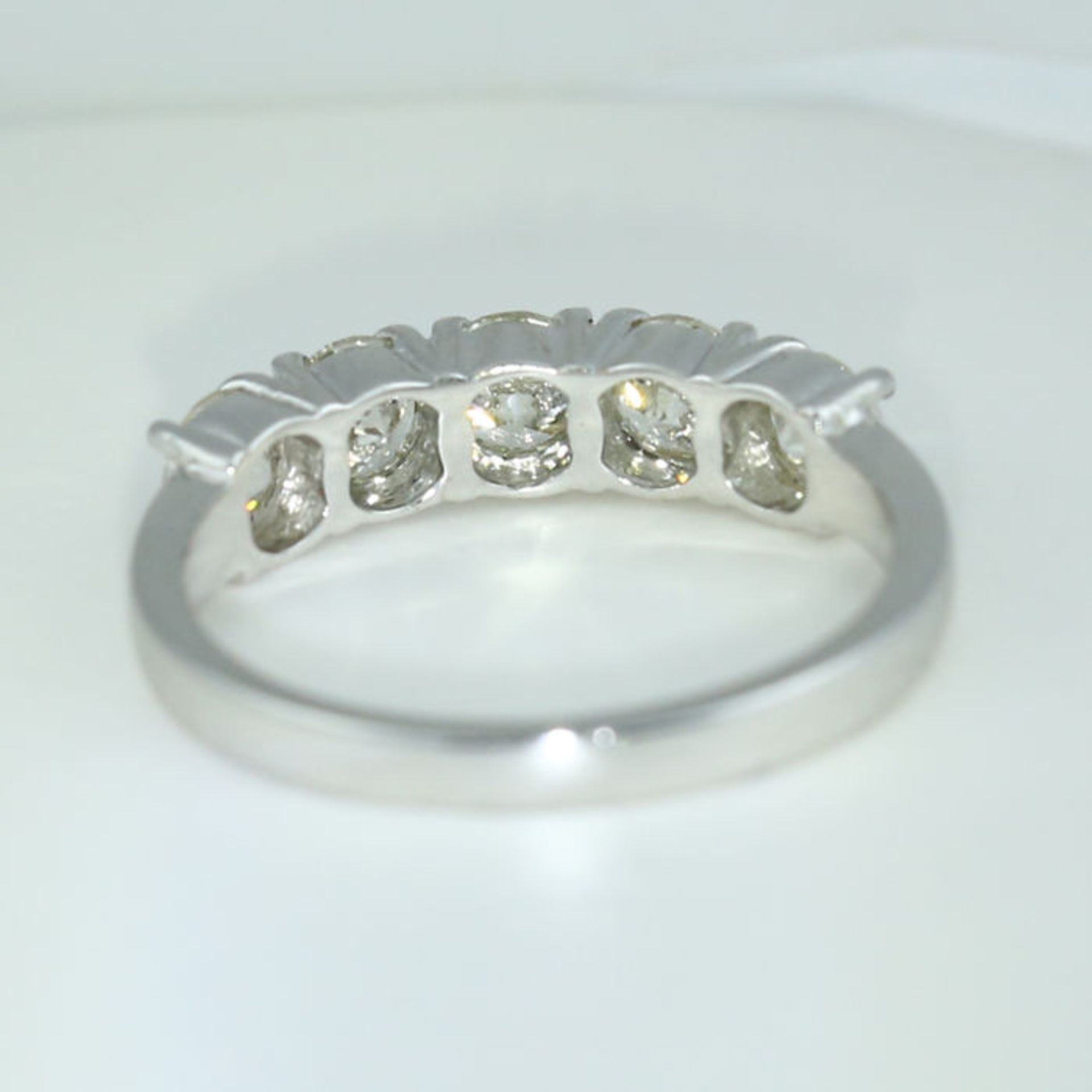 IGI Certified 14 K / 585 White Solitaire Diamond Ring - Image 7 of 7