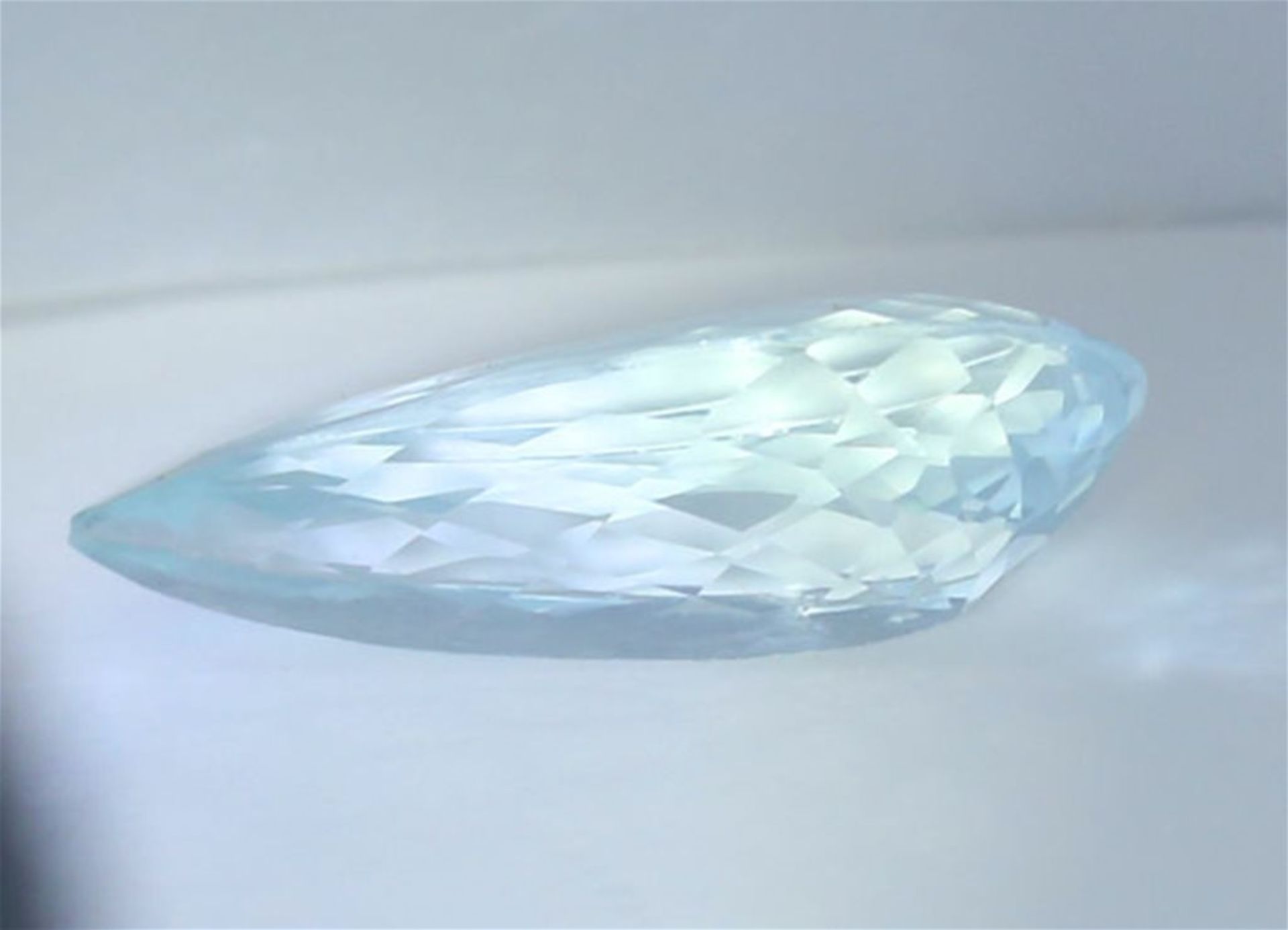 IGI Certified 12.00 ct. Aquamarine - Image 3 of 6