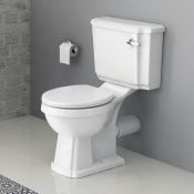 (AZ87) Cambridge Traditional Close Coupled Toilet & Cistern - White Seat. Traditional features add
