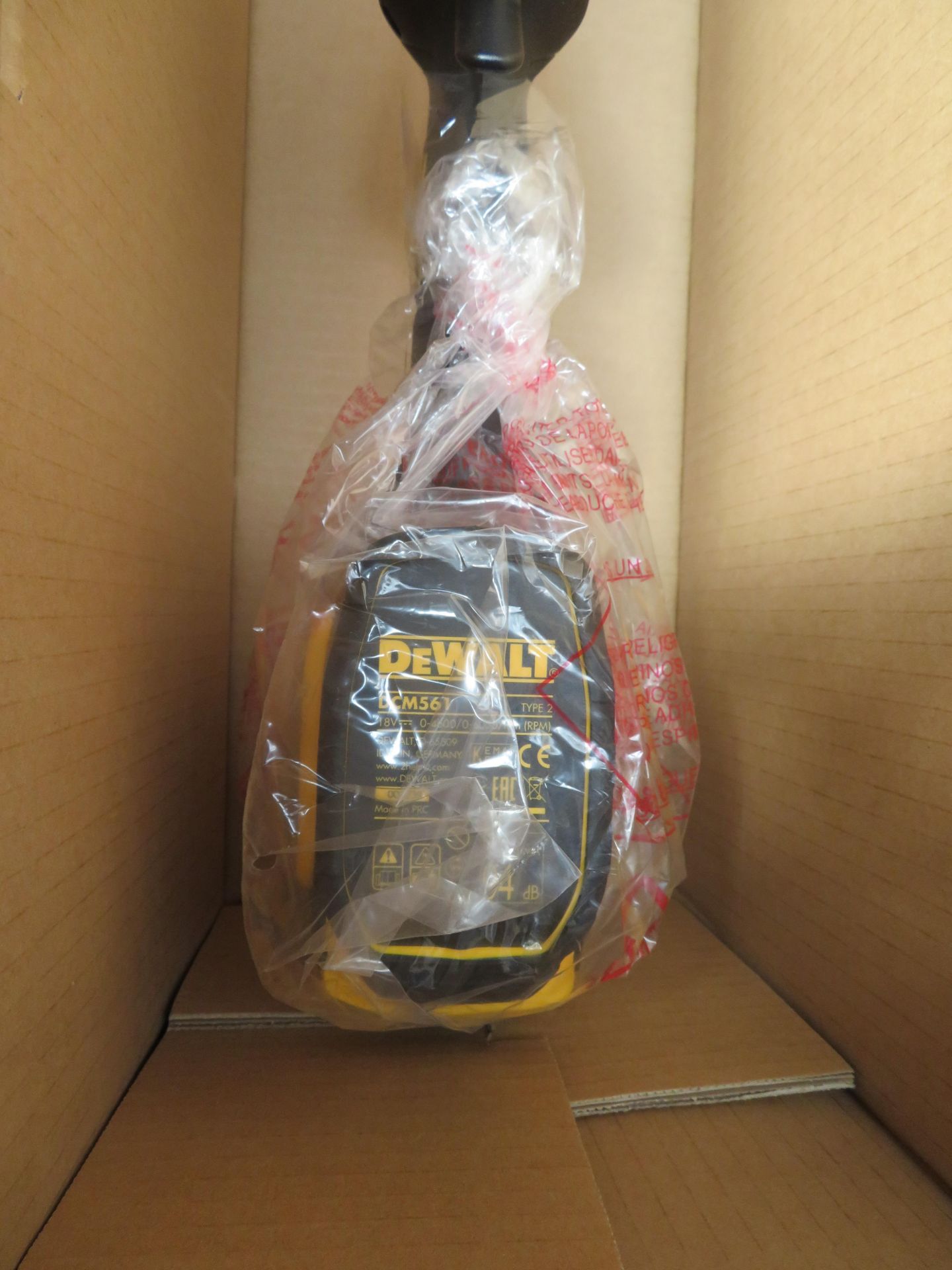 (A6) Dewalt Dcm561P1-Gb 18V 5.0Ah Li-Ion Xr Brushless Cordless Line Trimmer - New Condition, - Image 4 of 6