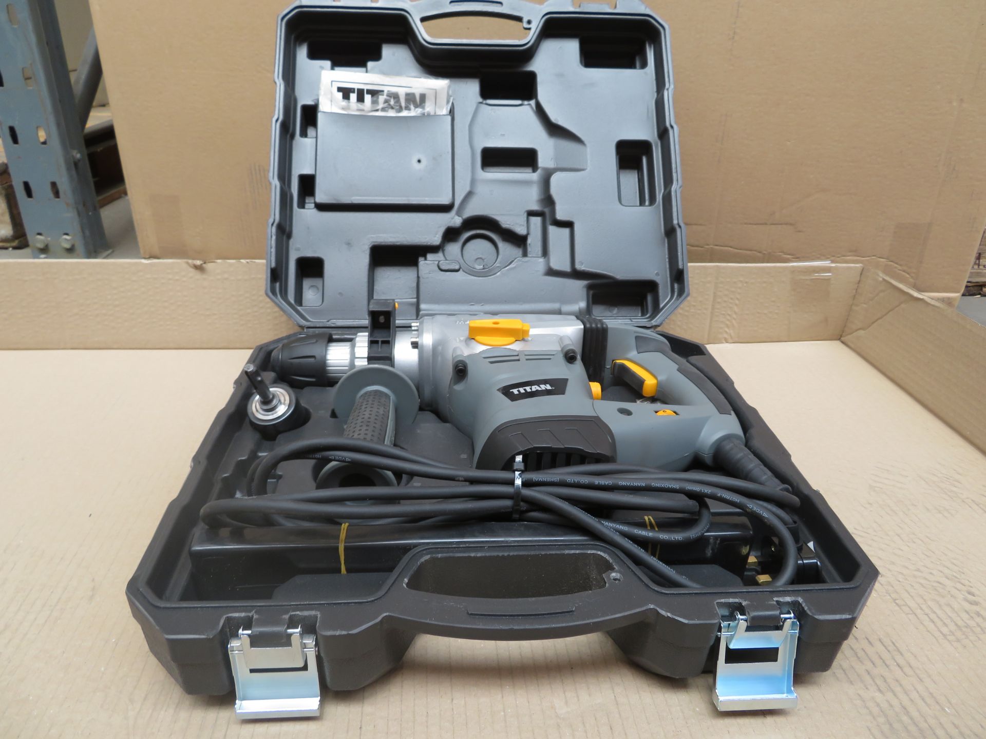 (A29) Titan Ttb278Sds 6.3Kg Corded Sds Plus Drill 230-240V - New Condition. - Image 2 of 4