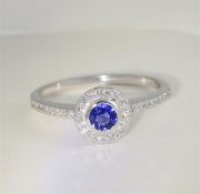 18 K / 750 White Gold Blue Sapphire and Diamond Ring