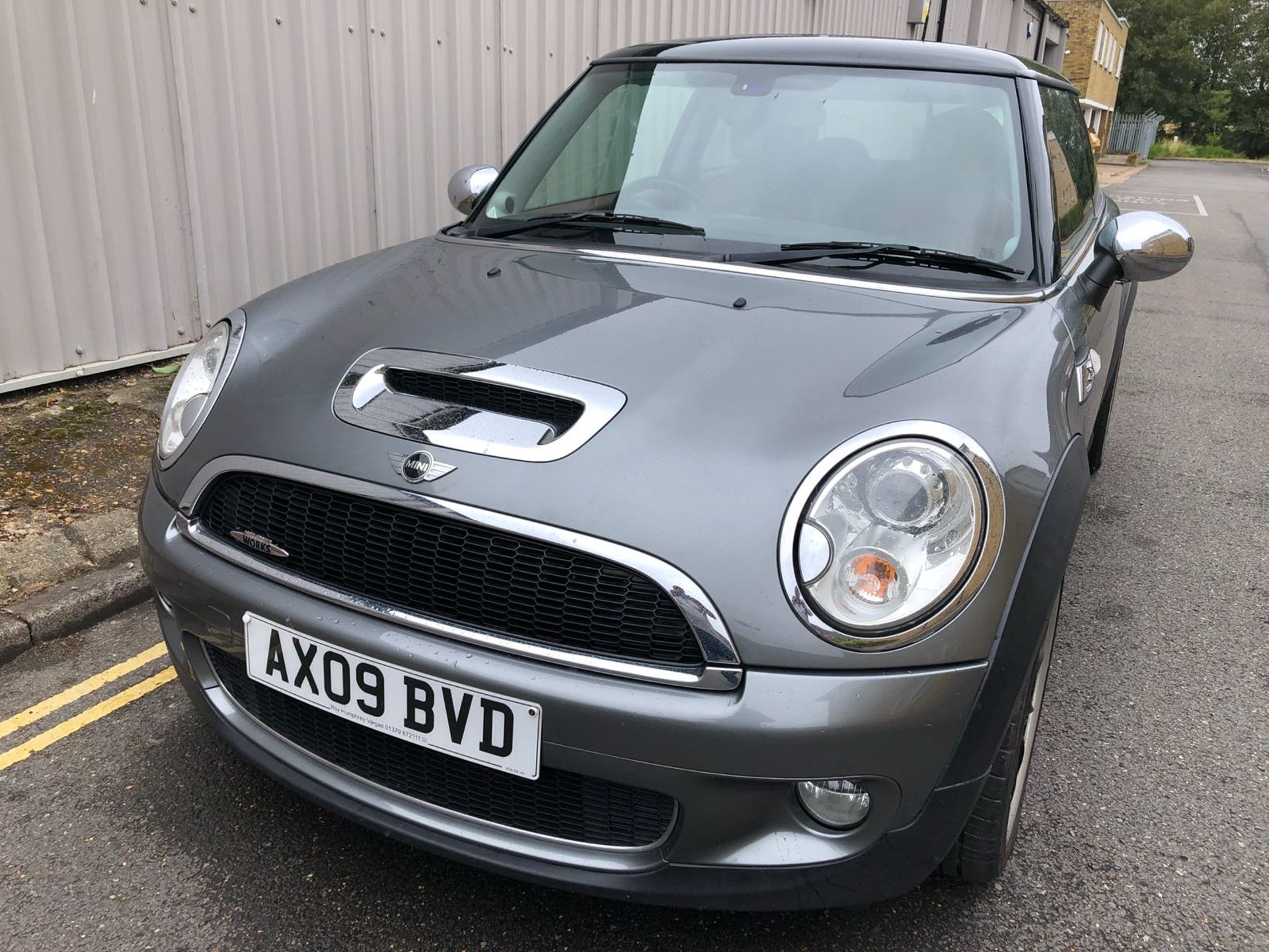 MINI COOPER S JOHN WORKS. 2009/09. 79,000 miles. Full history with 9 stamps in the book. - Image 6 of 19