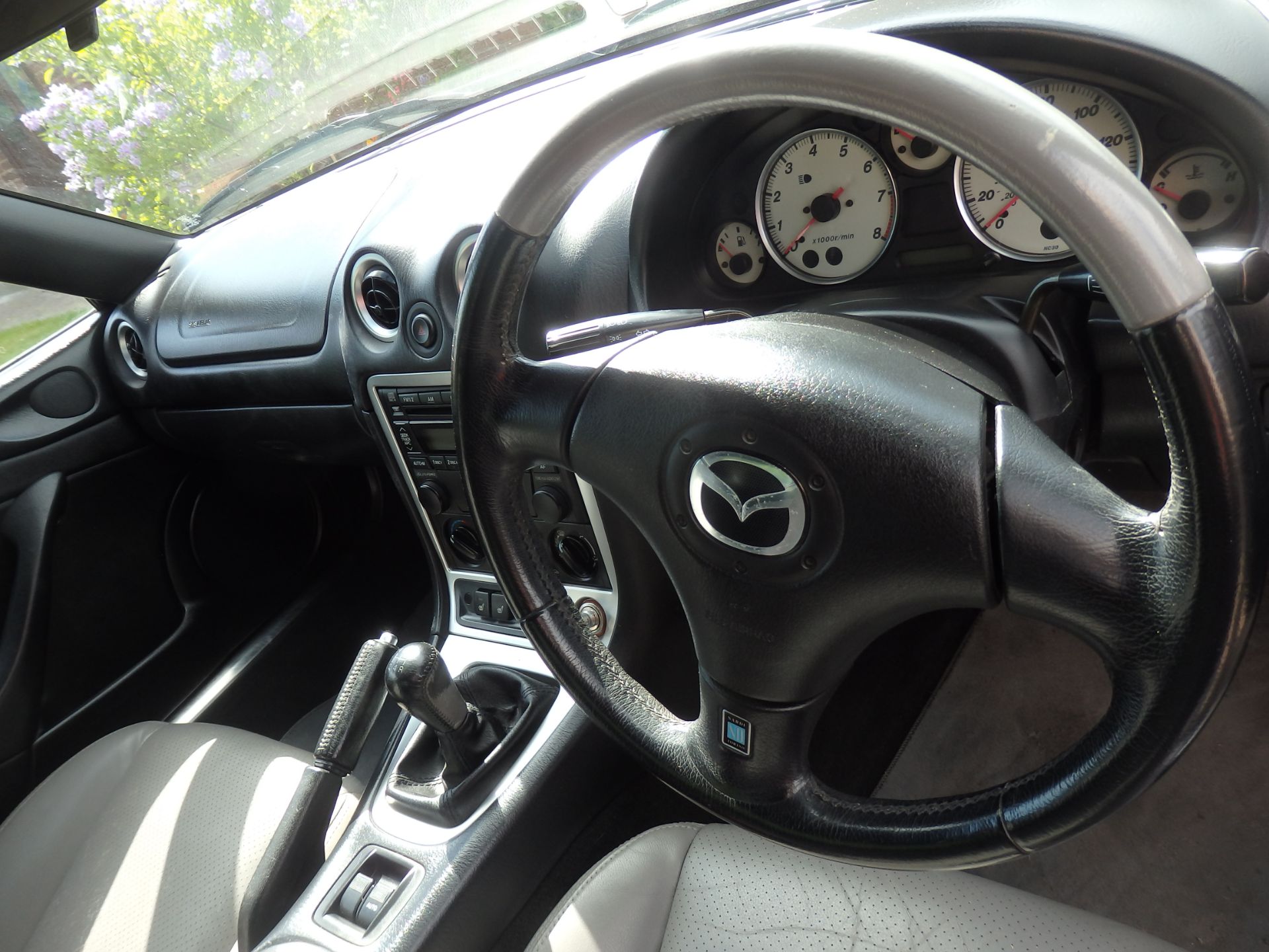 NEXT BID WINS! Mazda, MX5 Nevada Limited Addition - Image 7 of 9