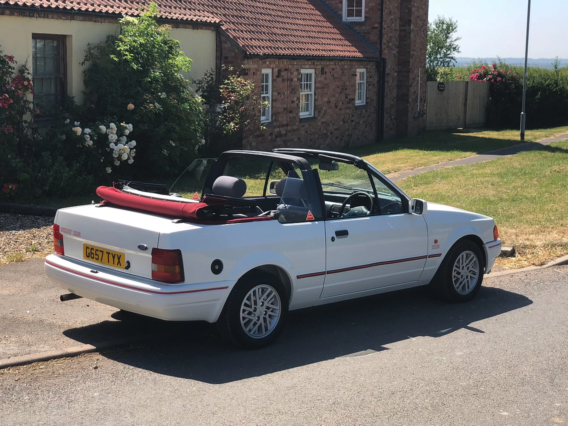 1989 Ford Escort XR3i Convertible - Image 5 of 13