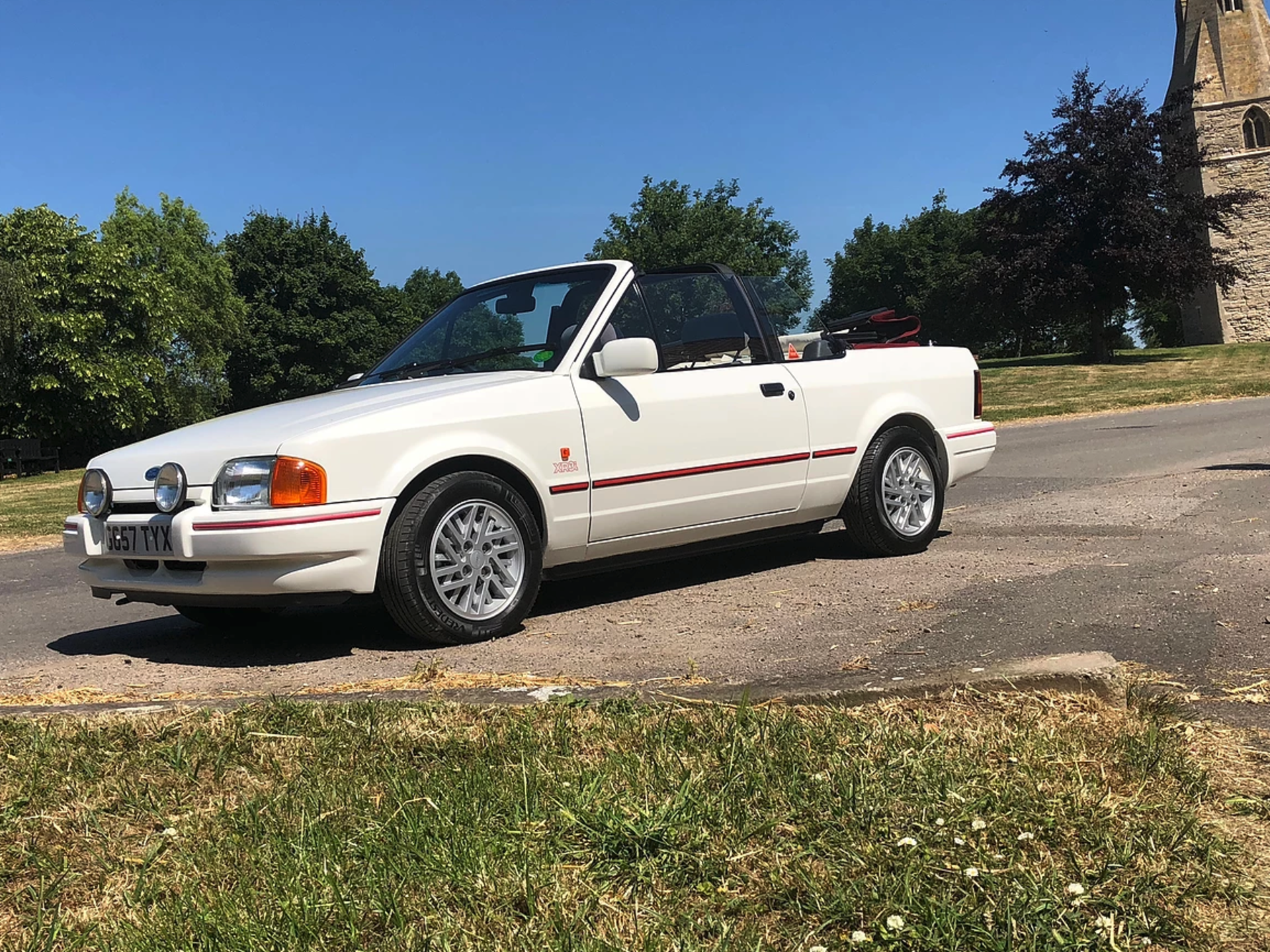 1989 Ford Escort XR3i Convertible - Image 2 of 13