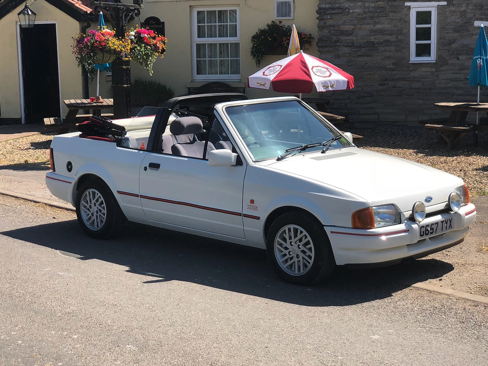1989 Ford Escort XR3i Convertible - Image 4 of 13