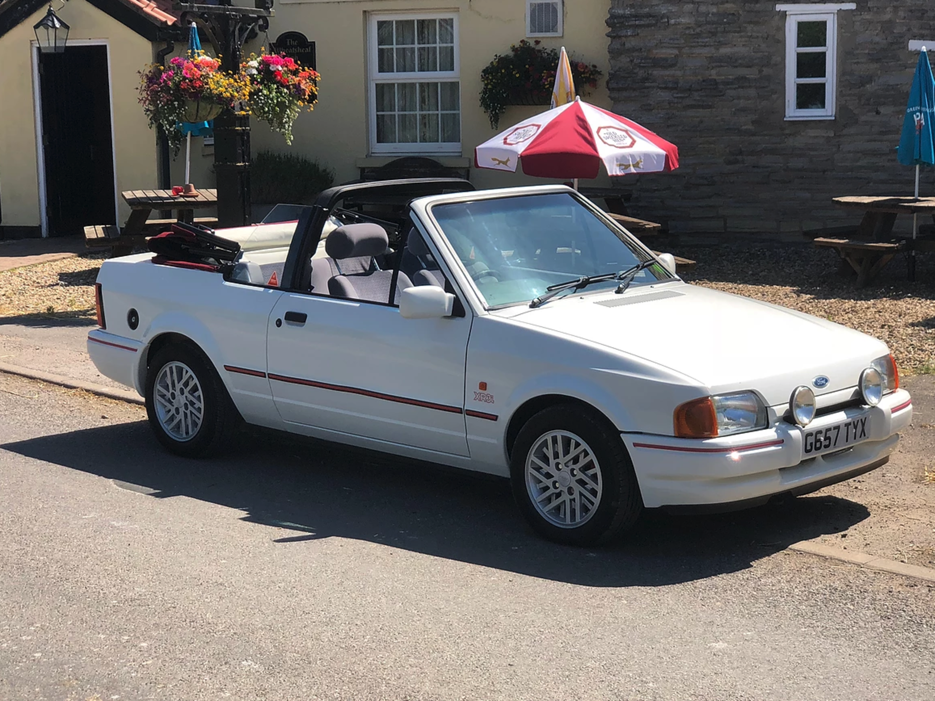 1989 Ford Escort XR3i Convertible - Bild 4 aus 13