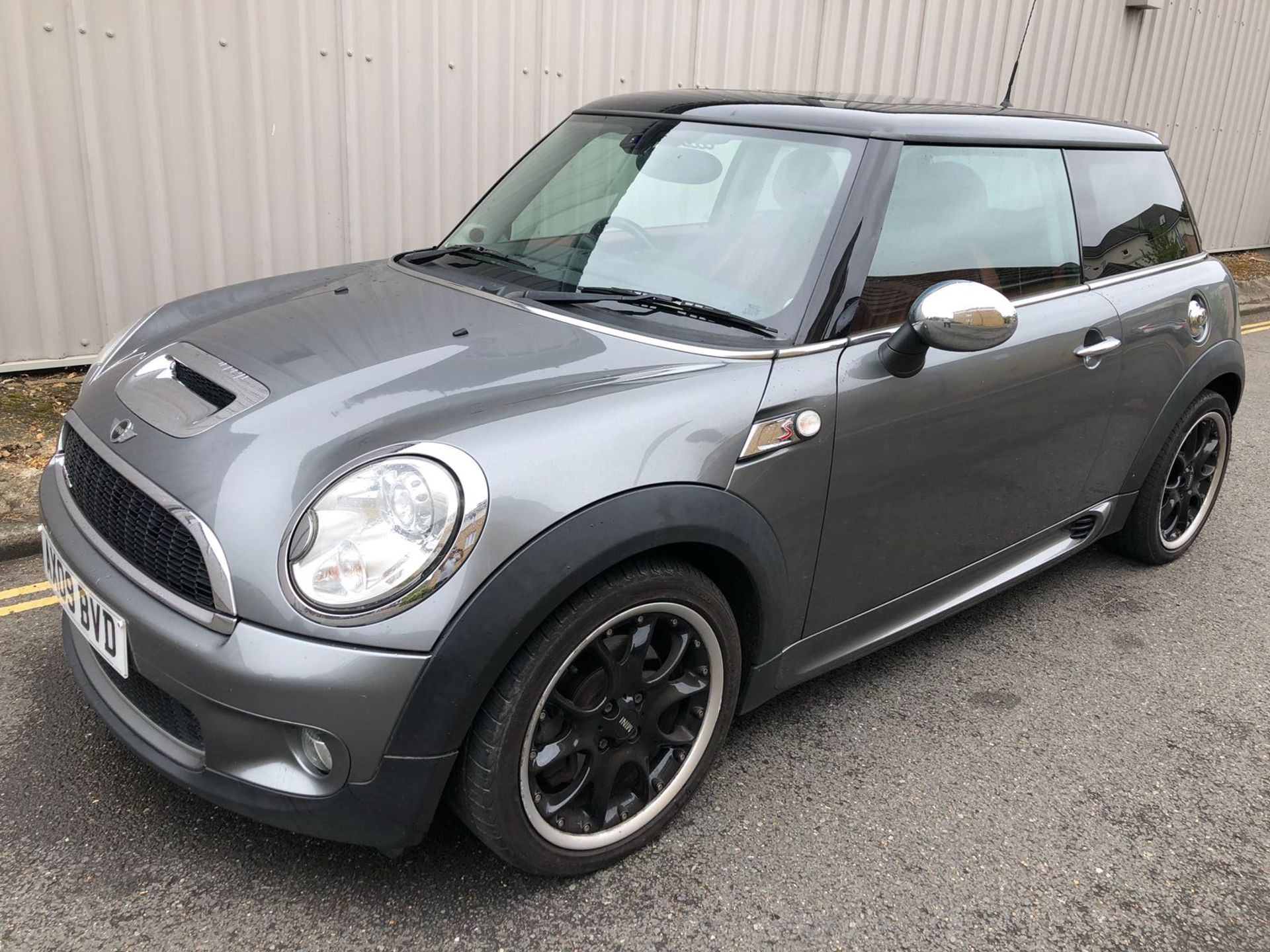 MINI COOPER S JOHN WORKS. 2009/09. 79,000 miles. Full history with 9 stamps in the book. - Image 11 of 19