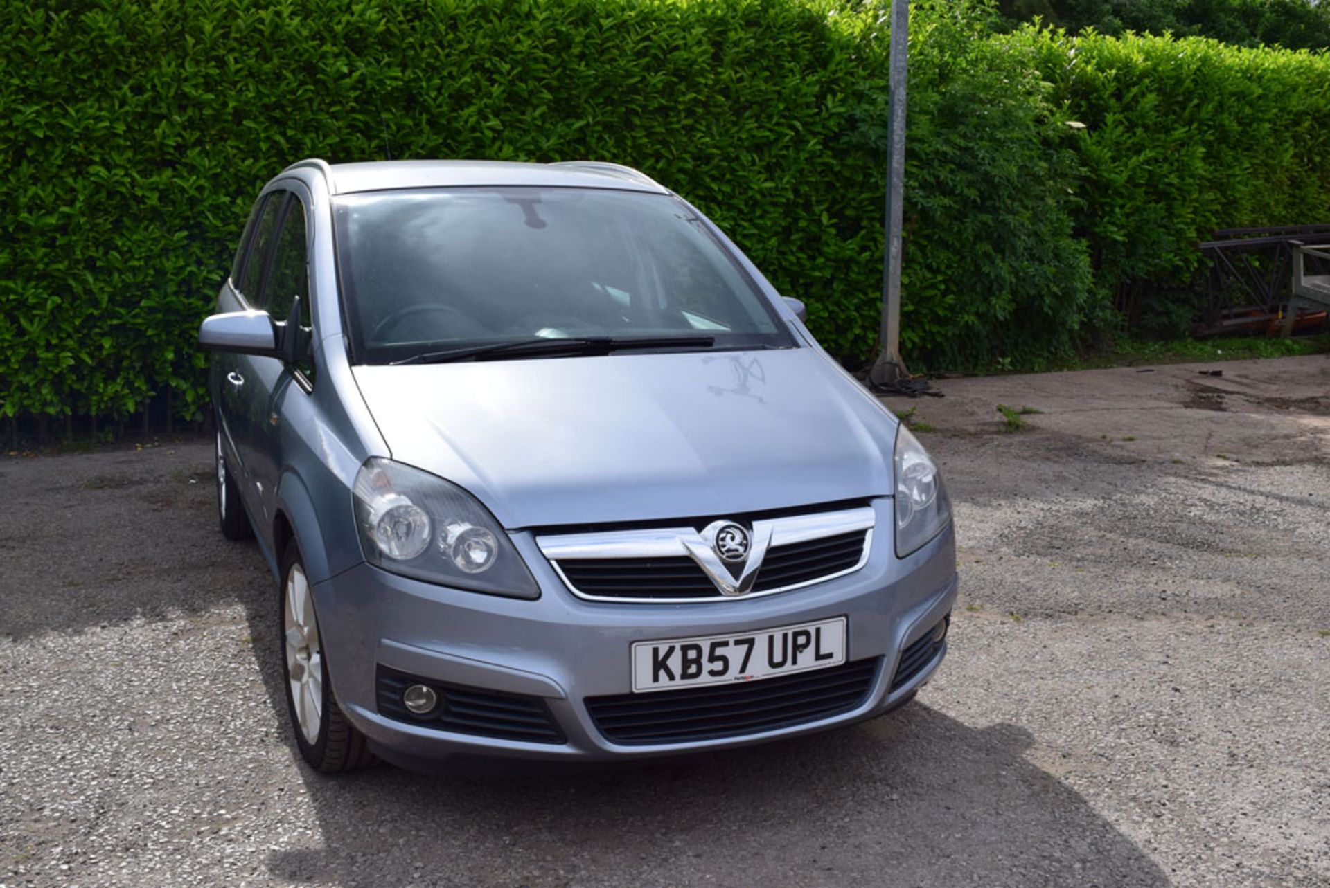 2007 Vauxhall Zafira Design 2.0L 16V Turbo 7 Seat MPV - No VAT on hammer - Image 5 of 10