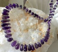 Purple Amethyst Gemstones Graduated plain beads Drops 70 cts 31cm length '