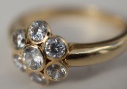 9ct Lady's Flower Ring - No Reserve