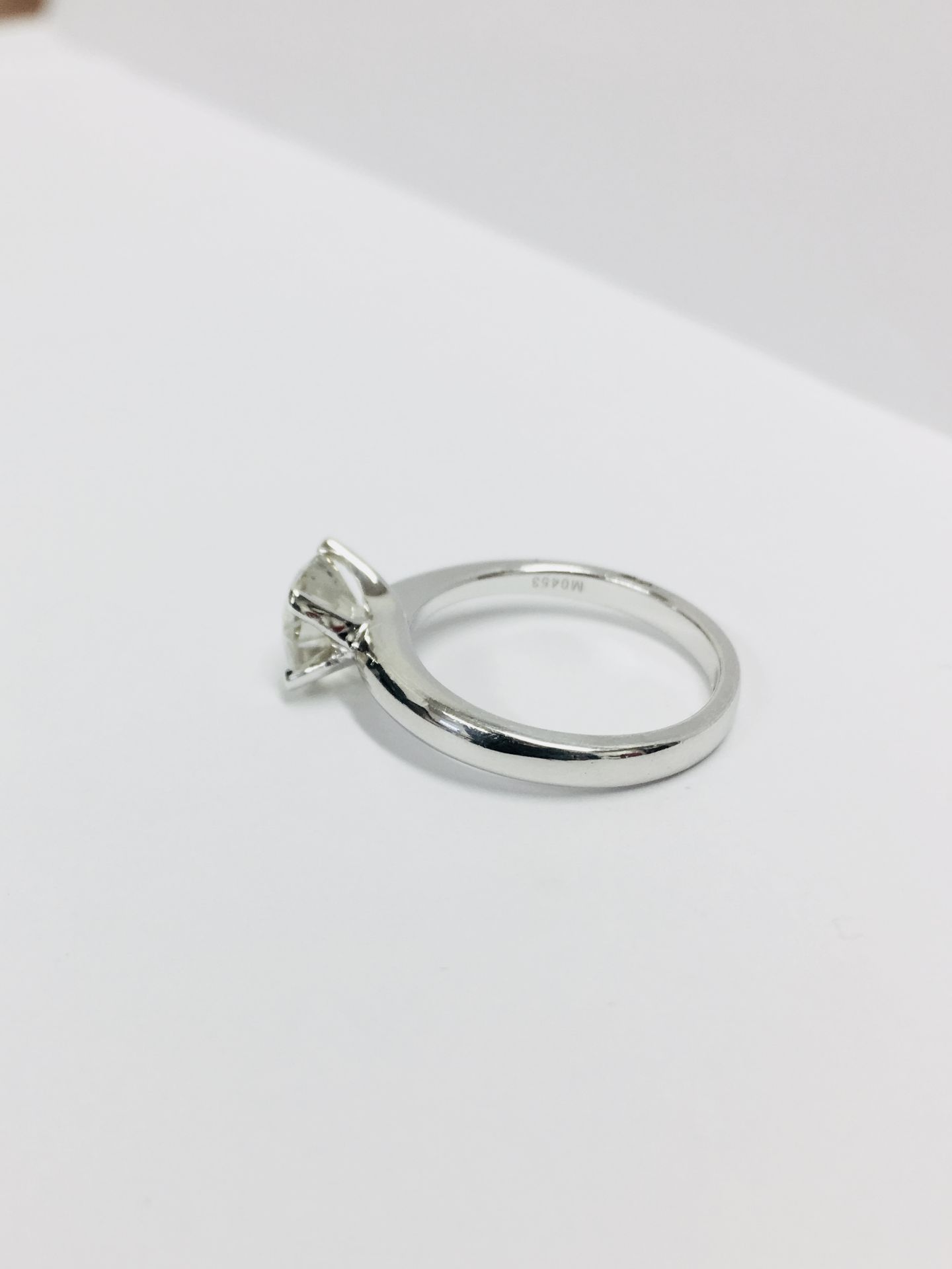 1.07ct diamond solitaire ring set with a brilliant cut diamond, H colour si3 clarity. 4 claw setting - Image 5 of 5