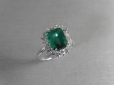 Emerald diamond cluster ring,3ct Natural Zambian emerald,0.56ct diamond h colour si2 clarity,4gms