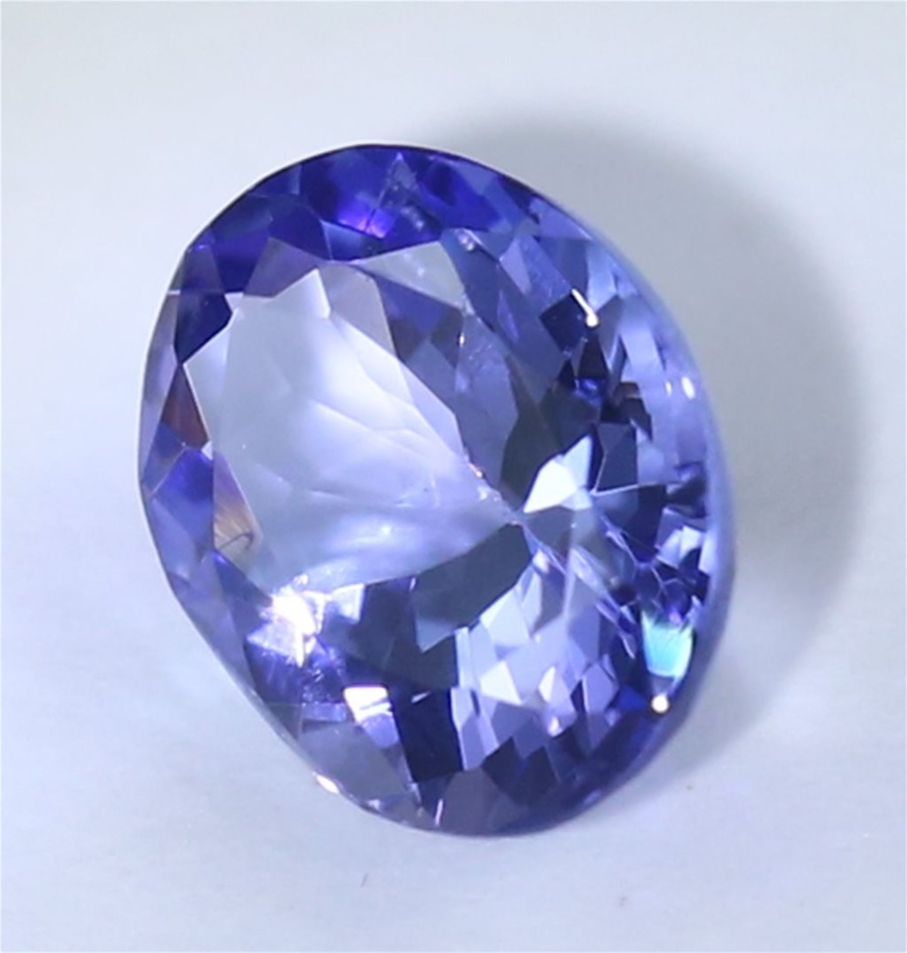 IGI Certified 1.43 ct. Tanzanite - TANZANIA - Image 3 of 7