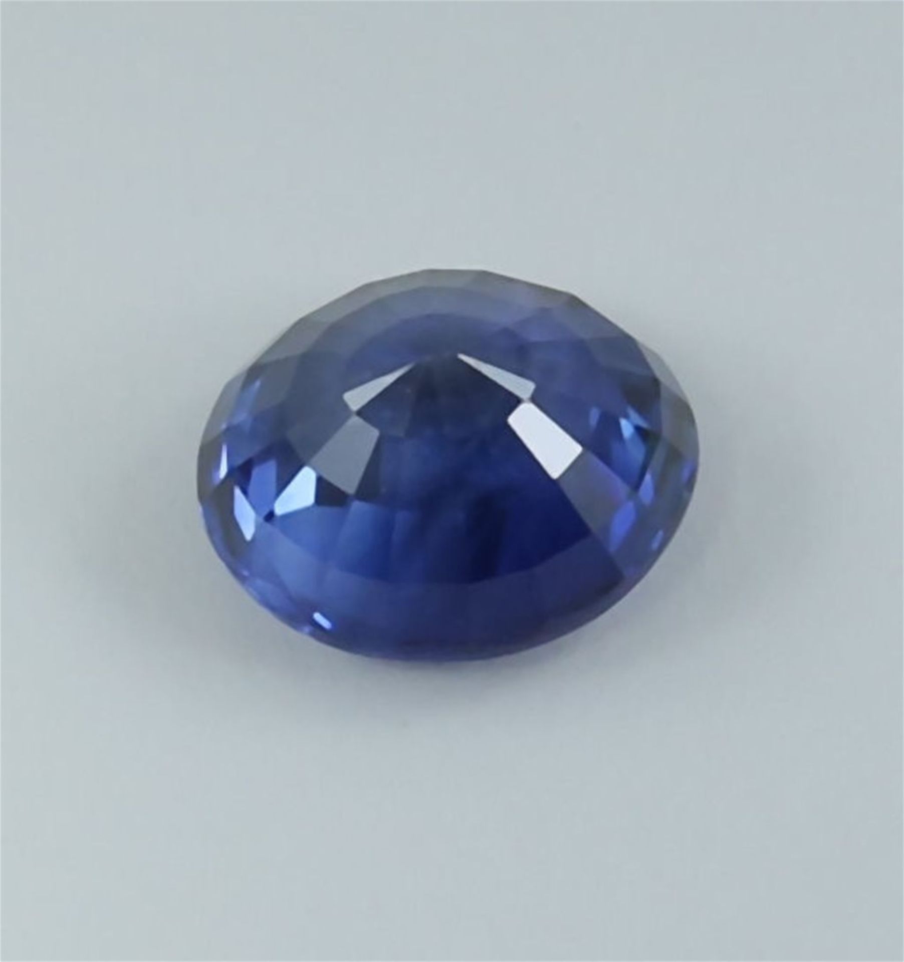 GRS Certified 1.69 ct. Blue Sapphire (Royal Blue) SRI LANKA - Image 7 of 8