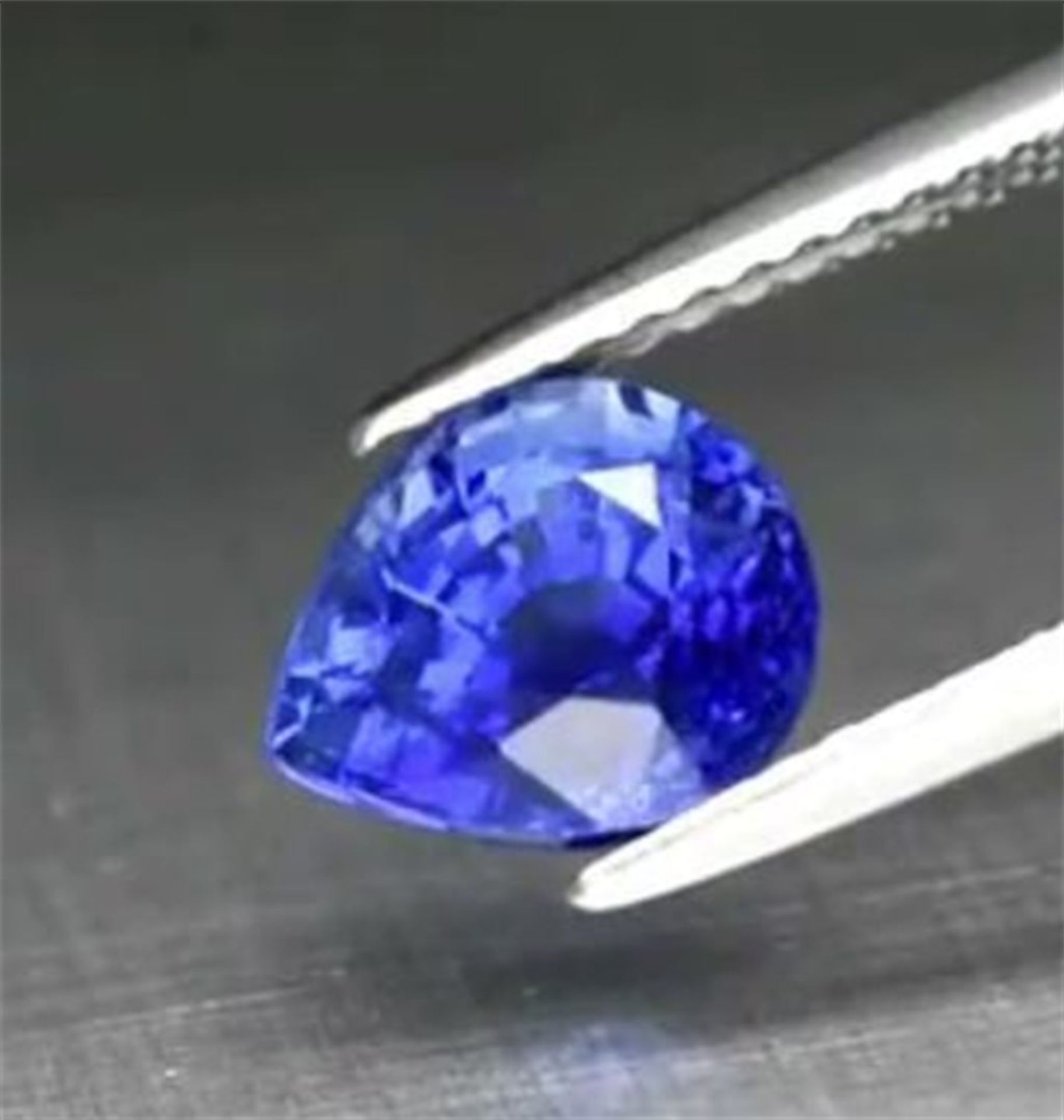 GIA Certified 2.24 ct. Blue Sapphire MADAGASCAR - Image 3 of 10