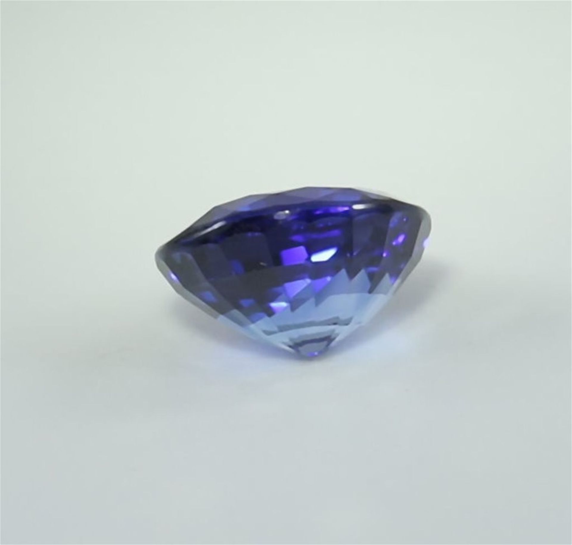GRS Certified 1.69 ct. Blue Sapphire (Royal Blue) SRI LANKA - Image 6 of 8