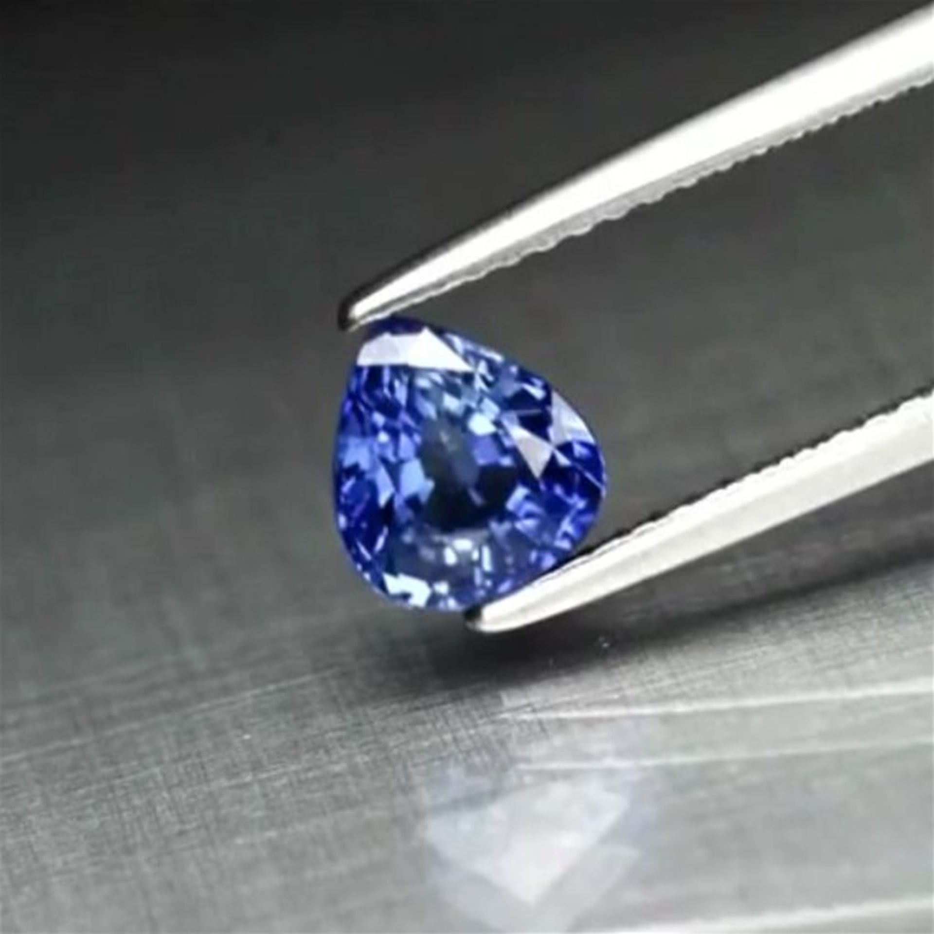 GIA Certified 1.23 ct. Blue Sapphire MADAGASCAR - Image 7 of 9