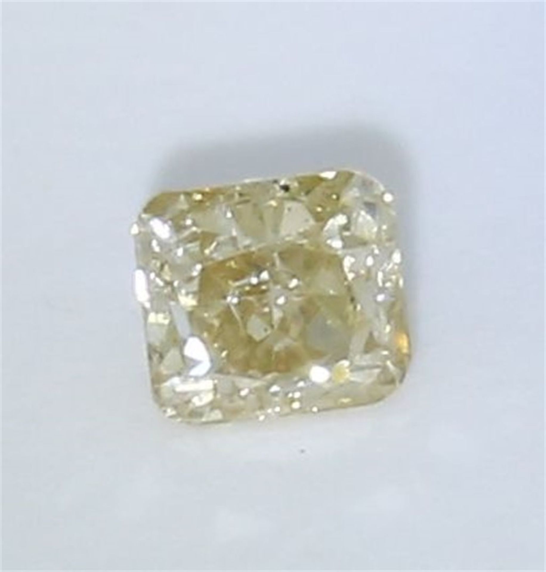 IGI Certified 0.44 ct. Cushion Modified Brilliant Diamond - Light Brown - SI 2 UNTREATED - Image 5 of 6