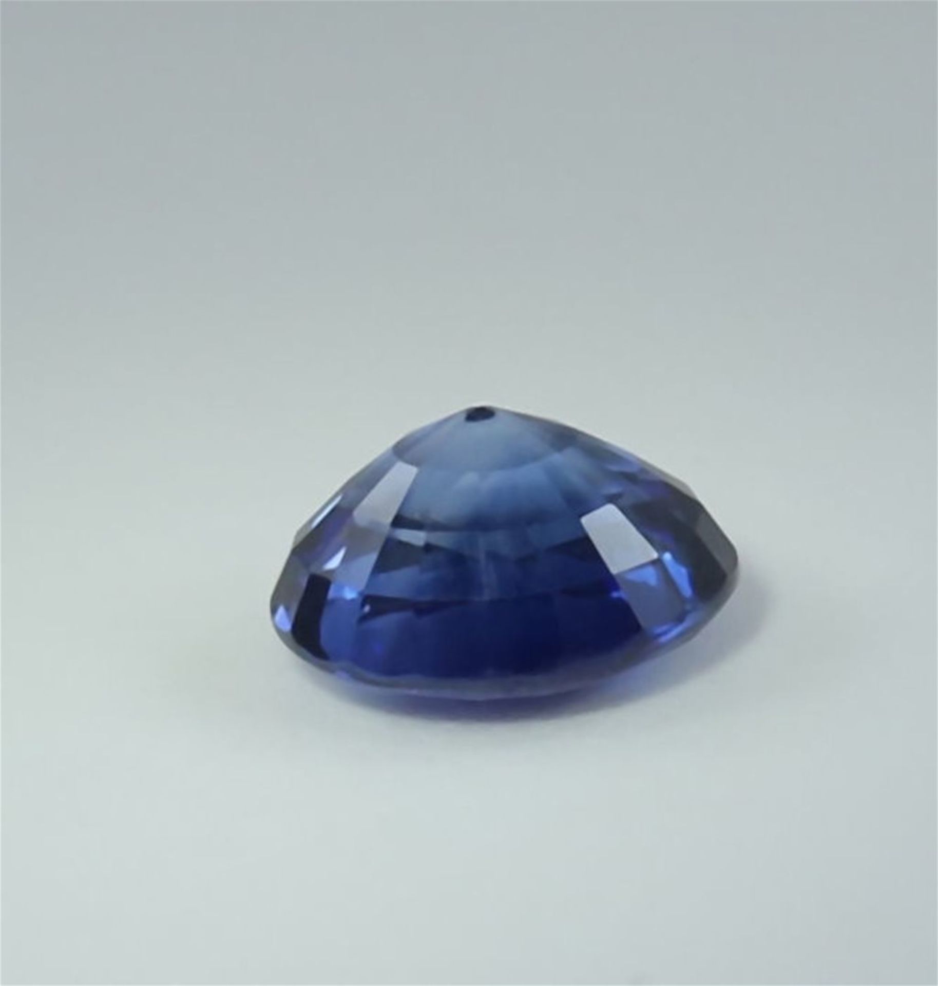 GRS Certified 1.69 ct. Blue Sapphire (Royal Blue) SRI LANKA - Image 8 of 8