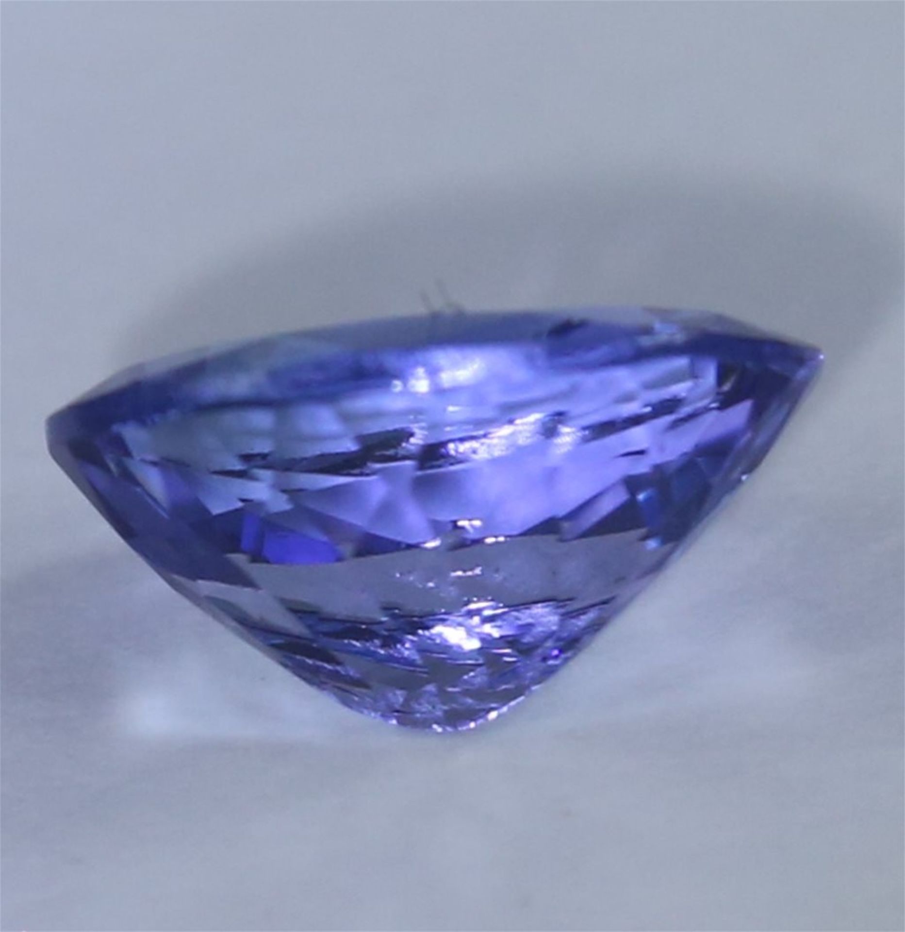 IGI Certified 1.43 ct. Tanzanite - TANZANIA - Image 6 of 7