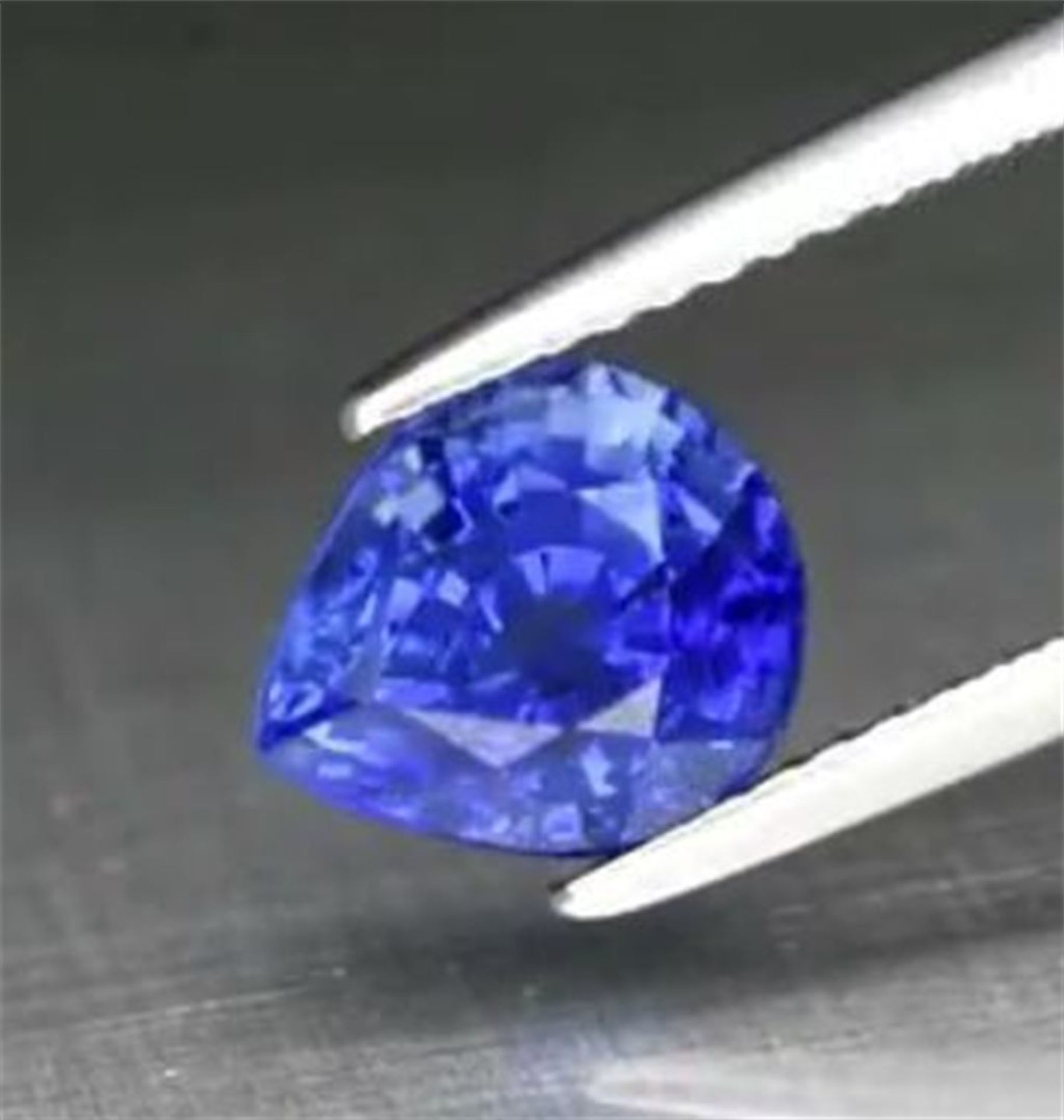 GIA Certified 2.24 ct. Blue Sapphire MADAGASCAR - Image 7 of 10