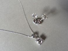 18ct Diamond Earring and Pendant set,0.40ct diamond earrings,0.30ct diamond pendant,all brilliant