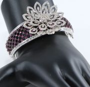 IGI Certified 14 K / 585 White Gold Designer Bracelet with Diamonds and Rubies