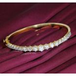 IGI Certified 14 K / 585 Yellow Gold Solitaire Diamond Bracelet