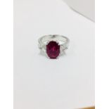 18ct ruby Diamond three stone ring,3ct natural gem quality Ruby,0.35ct trillion cut vs clarity h