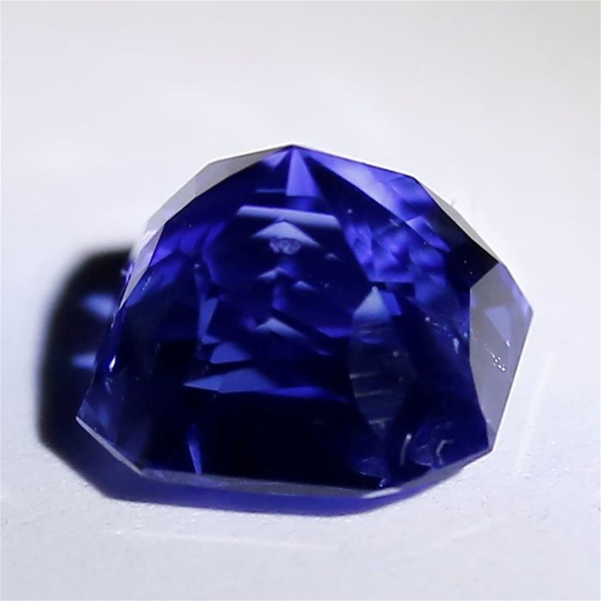 GIA Certified 3.51 ct. Untreated Blue Sapphire - BURMA - Image 7 of 7