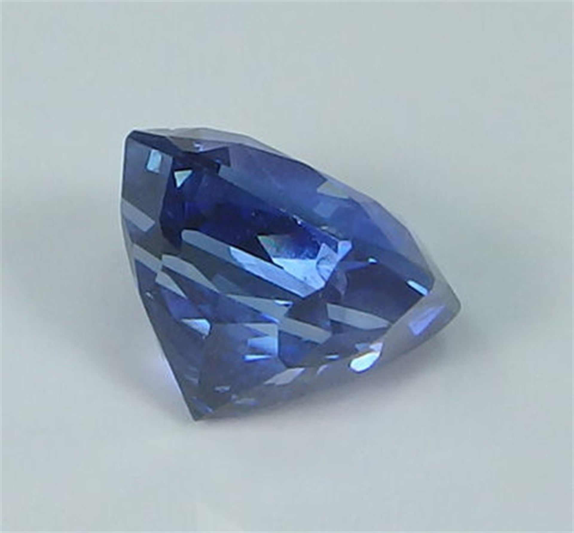 GIA Certified 3.51 ct. Untreated Blue Sapphire - BURMA - Image 4 of 7