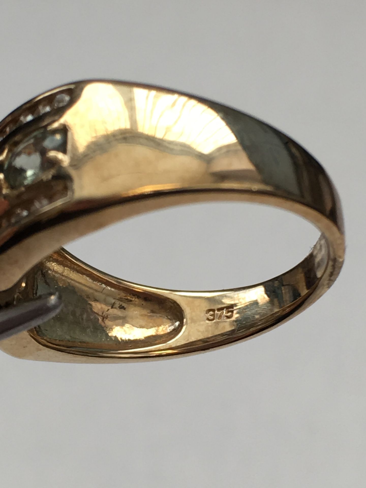 9k Gold Aquamarine & Diamond Ring - Image 2 of 3