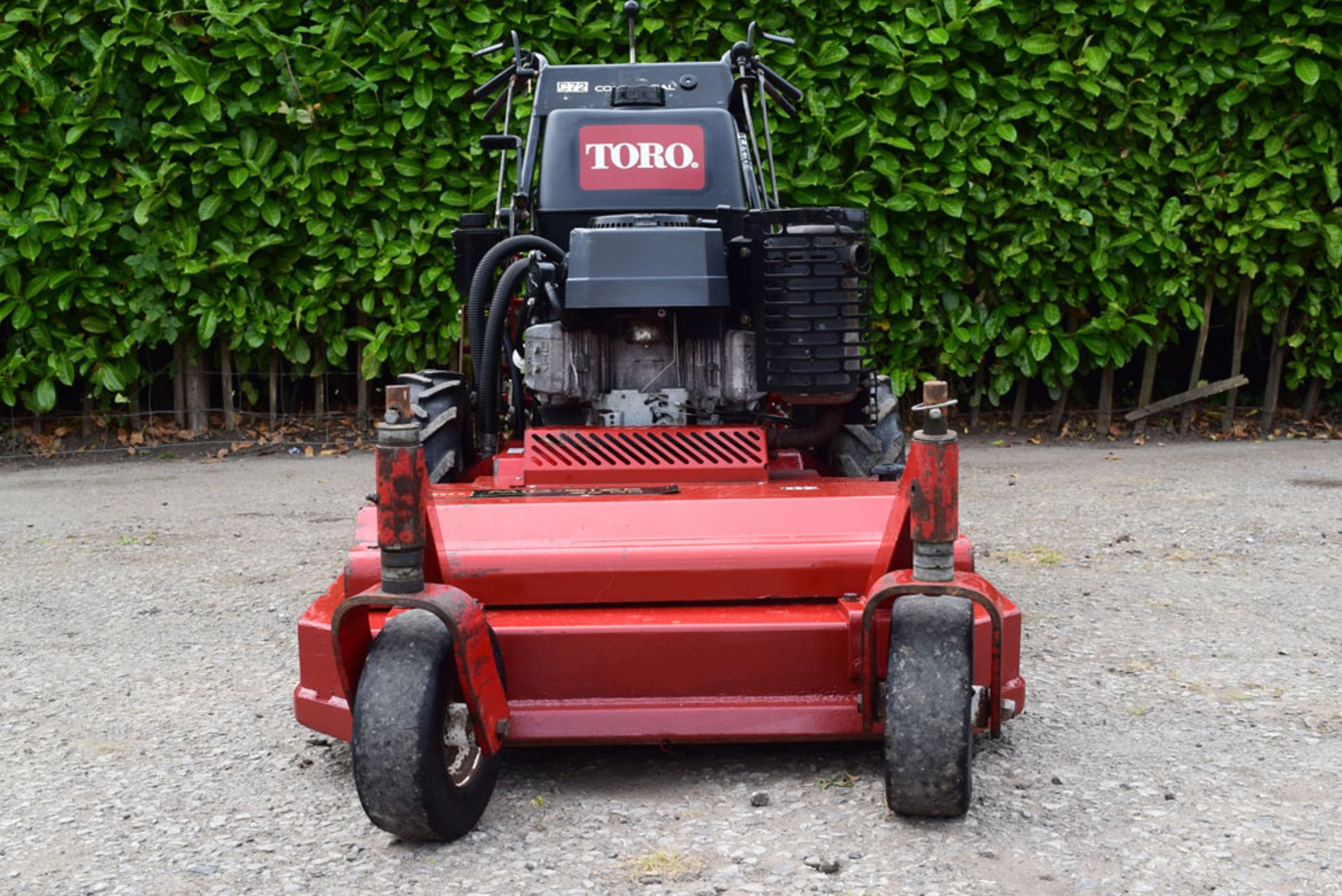 Toro Commercial Pedestrian 32" Commercial Walk Behind Zero Turn Rotary Mower - Image 4 of 6