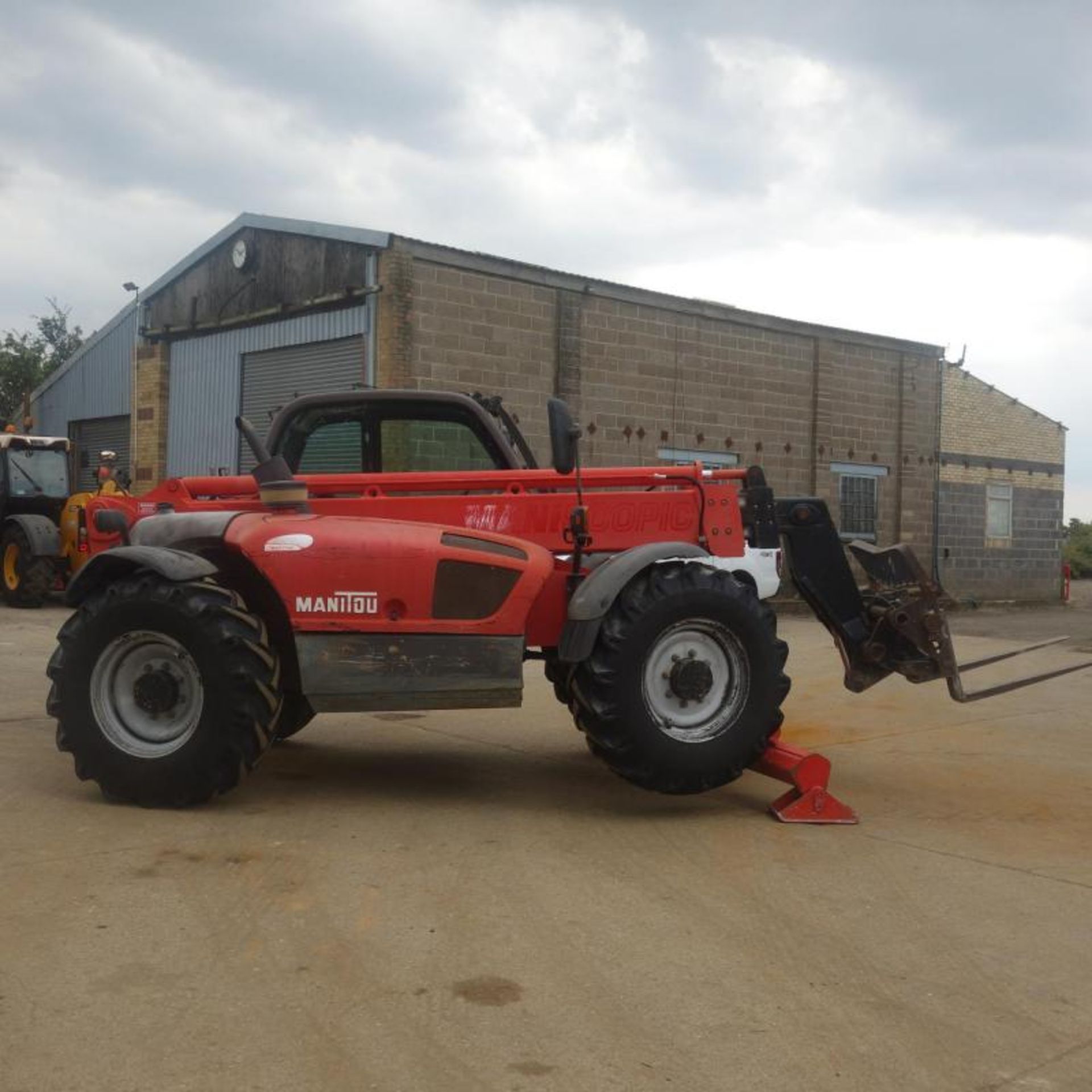 Manitou MT1030 Telehandler