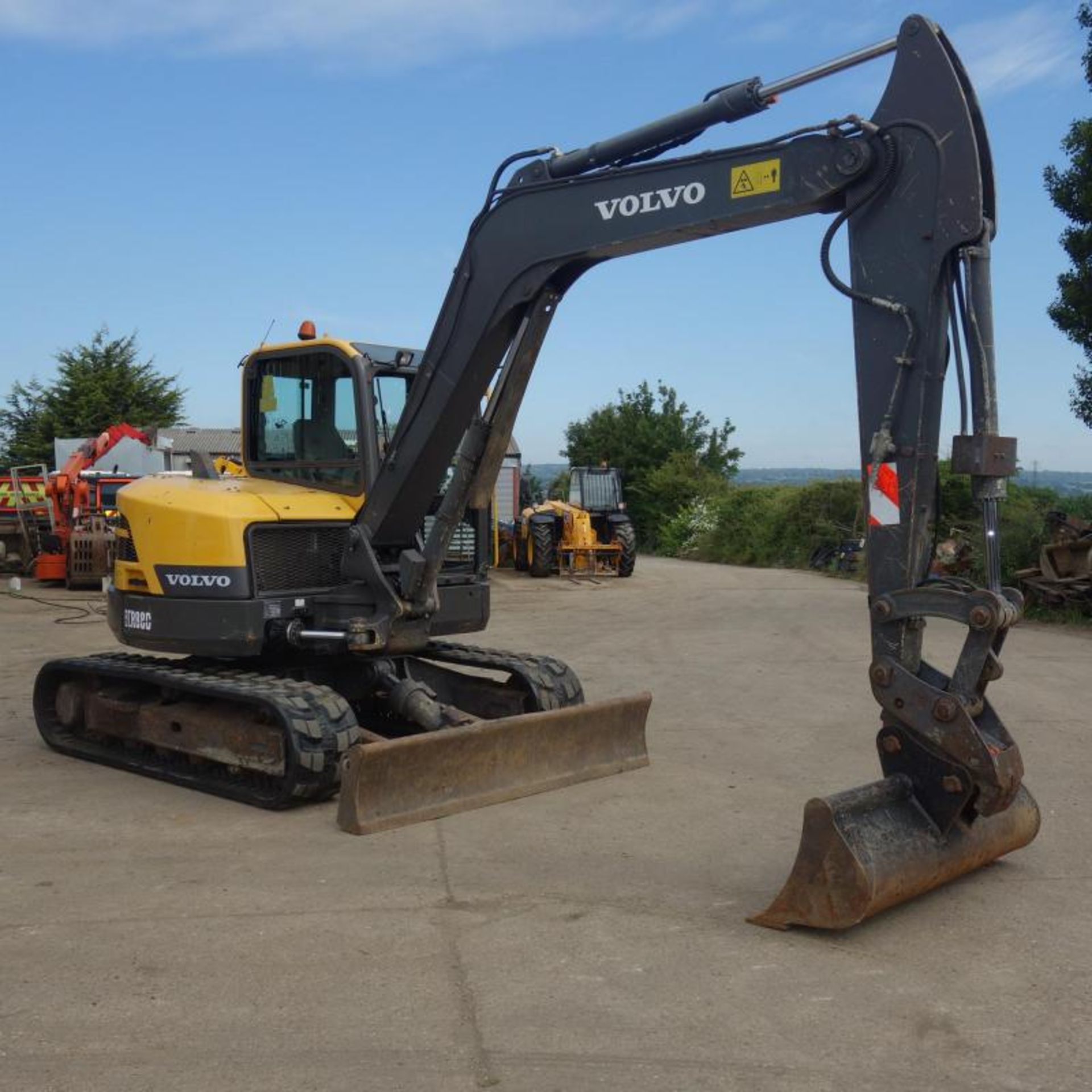 Volvo ECR88D Digger