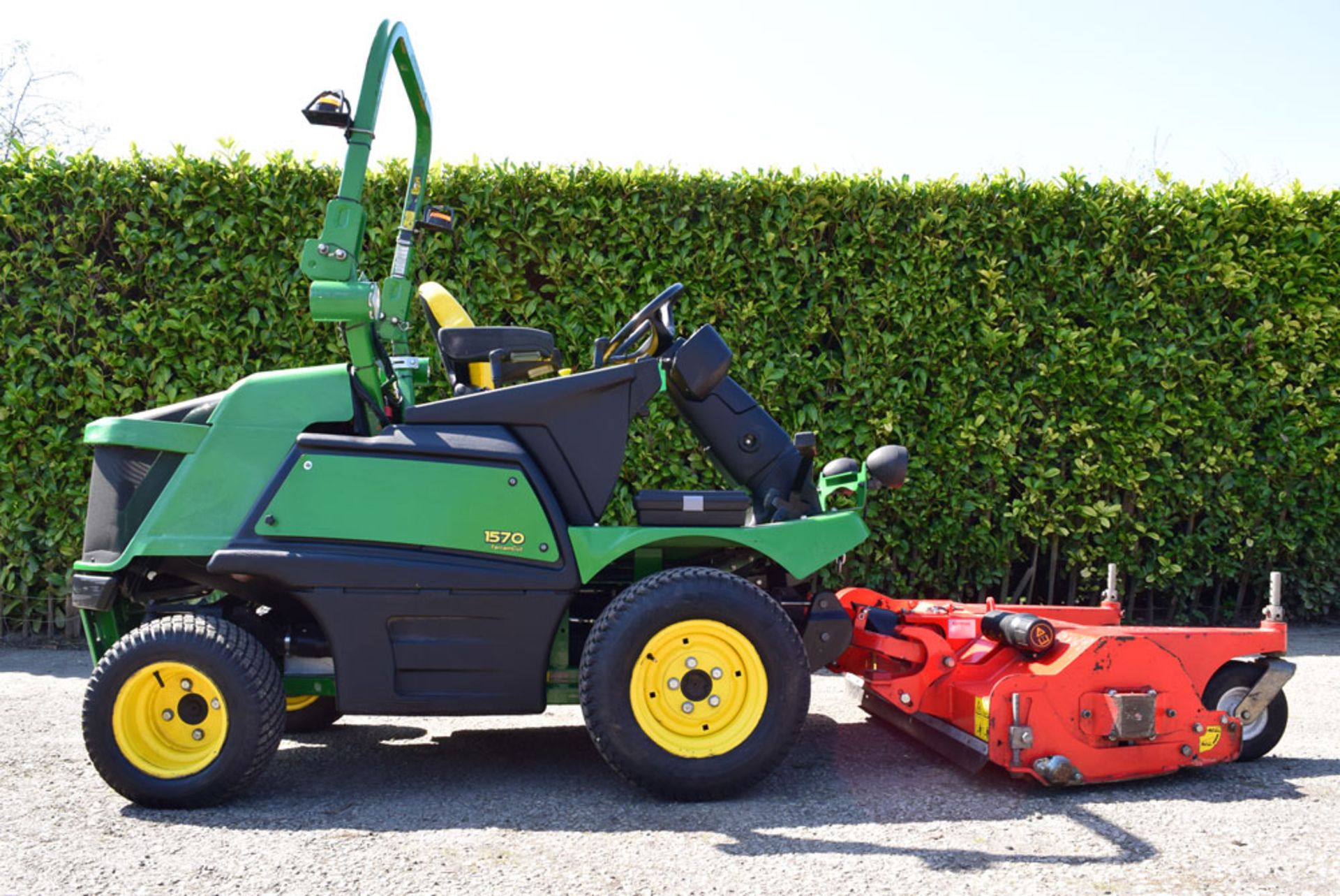 2014 John Deere 1570 TerrainCut 53" Ride On Flail Mower - Bild 7 aus 7